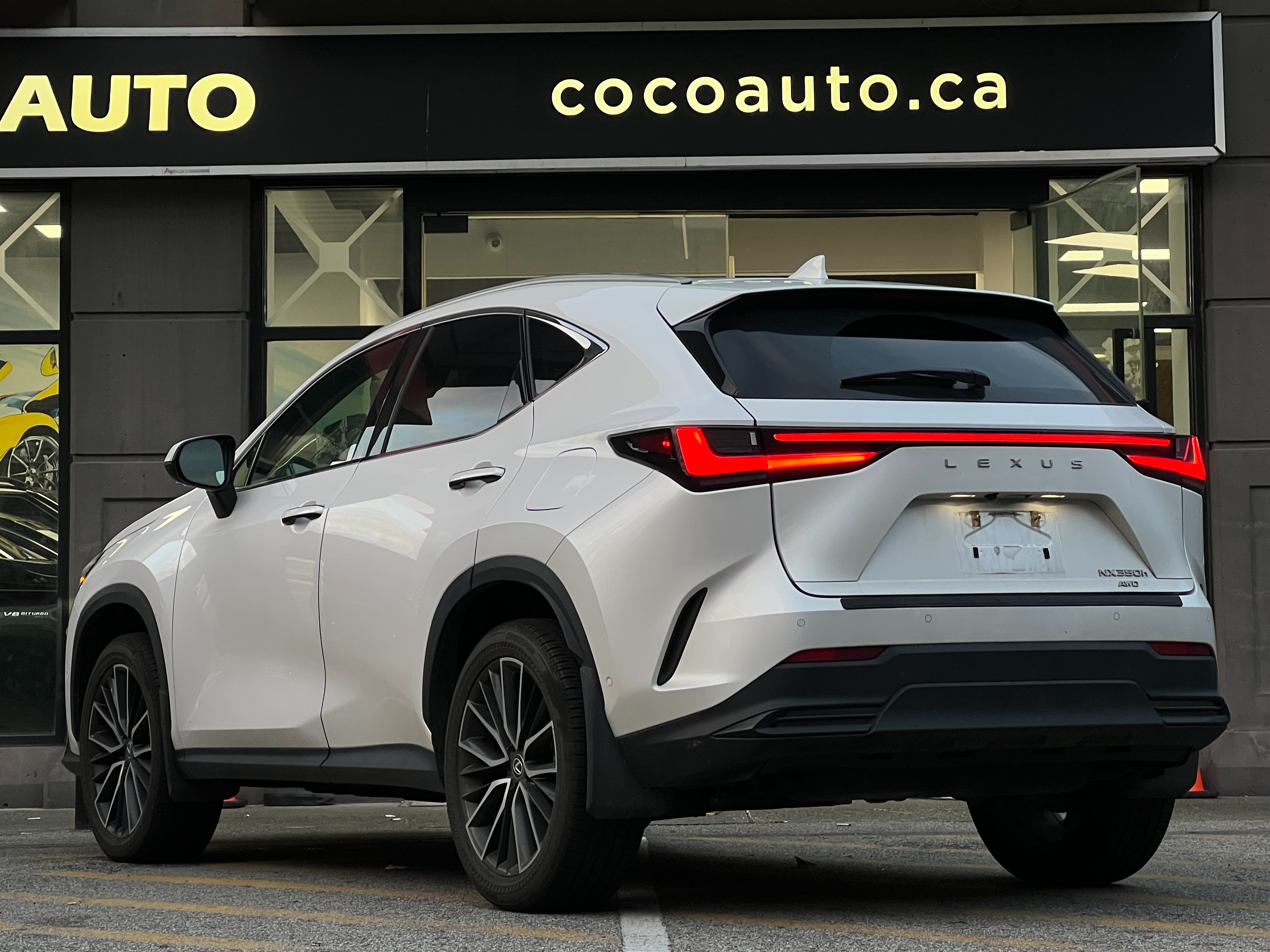2024 Lexus NX350h | No accident | BC Local - Image 5