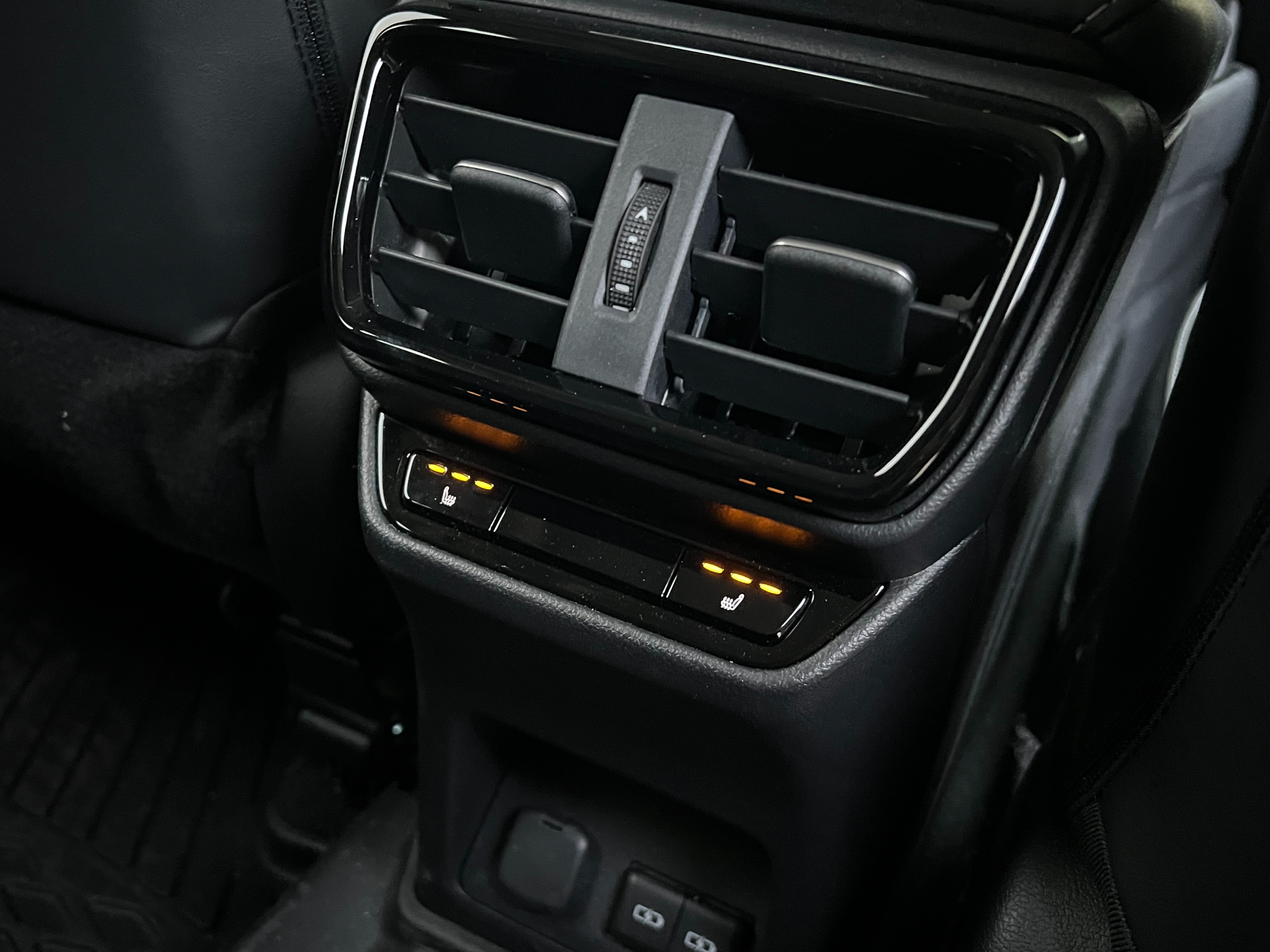 2024 Lexus NX350h | No accident | BC Local - Image 18