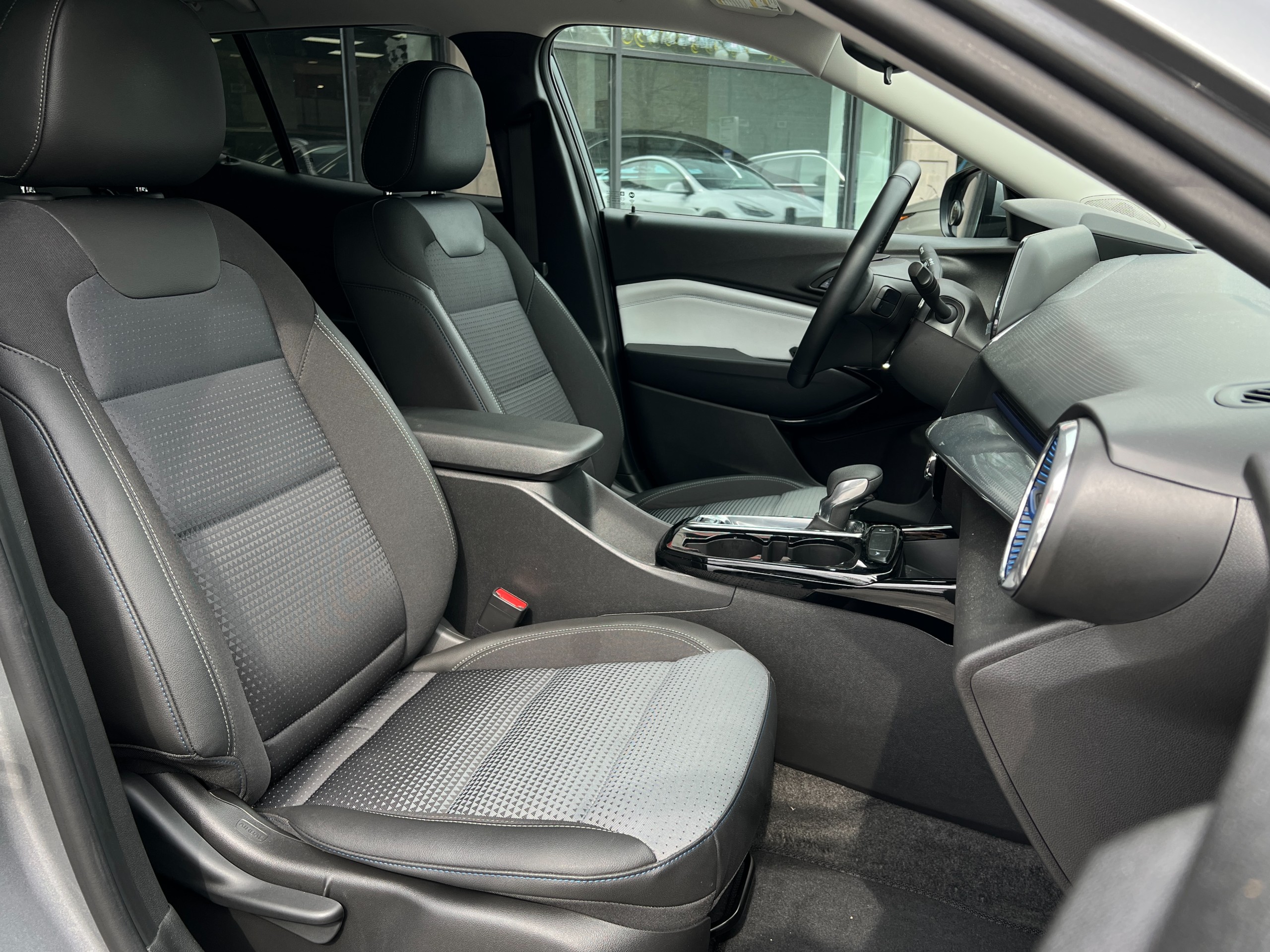 2025 Chevrolet trax 1lt |BC local | one owner - Image 15
