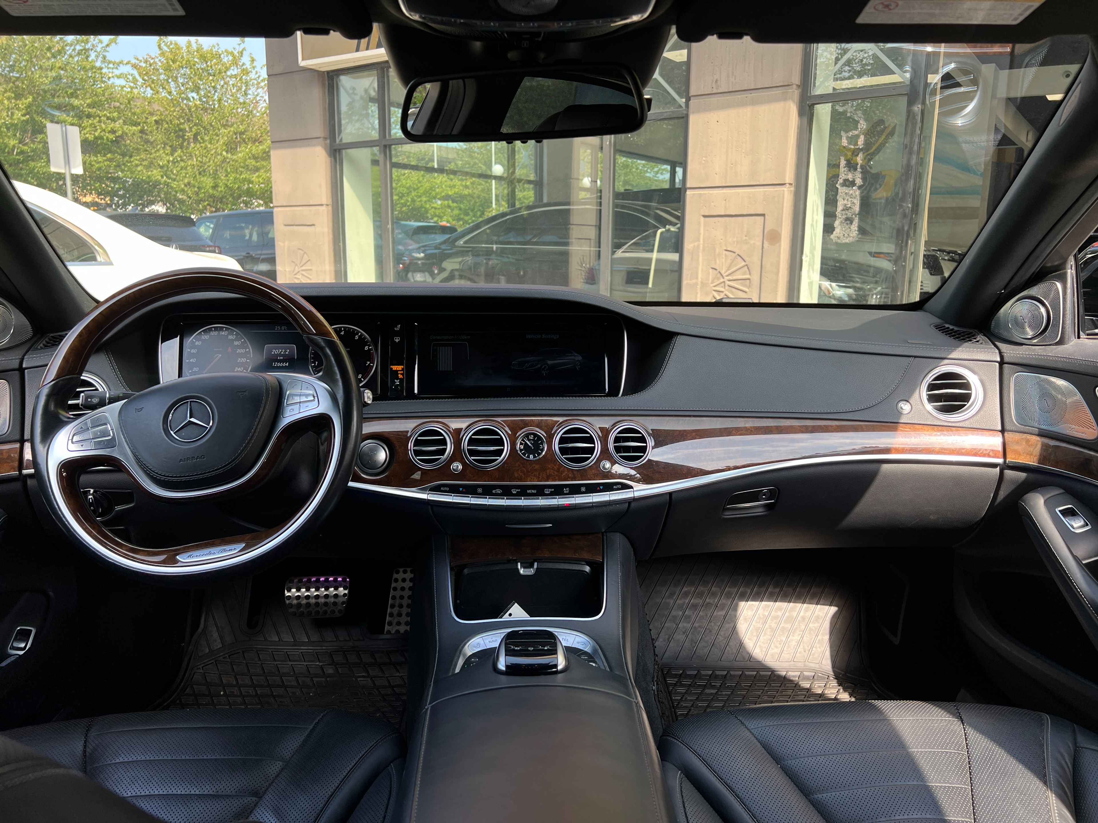 2015 Mercedes-Benz s550 4matic lwb  - Image 12