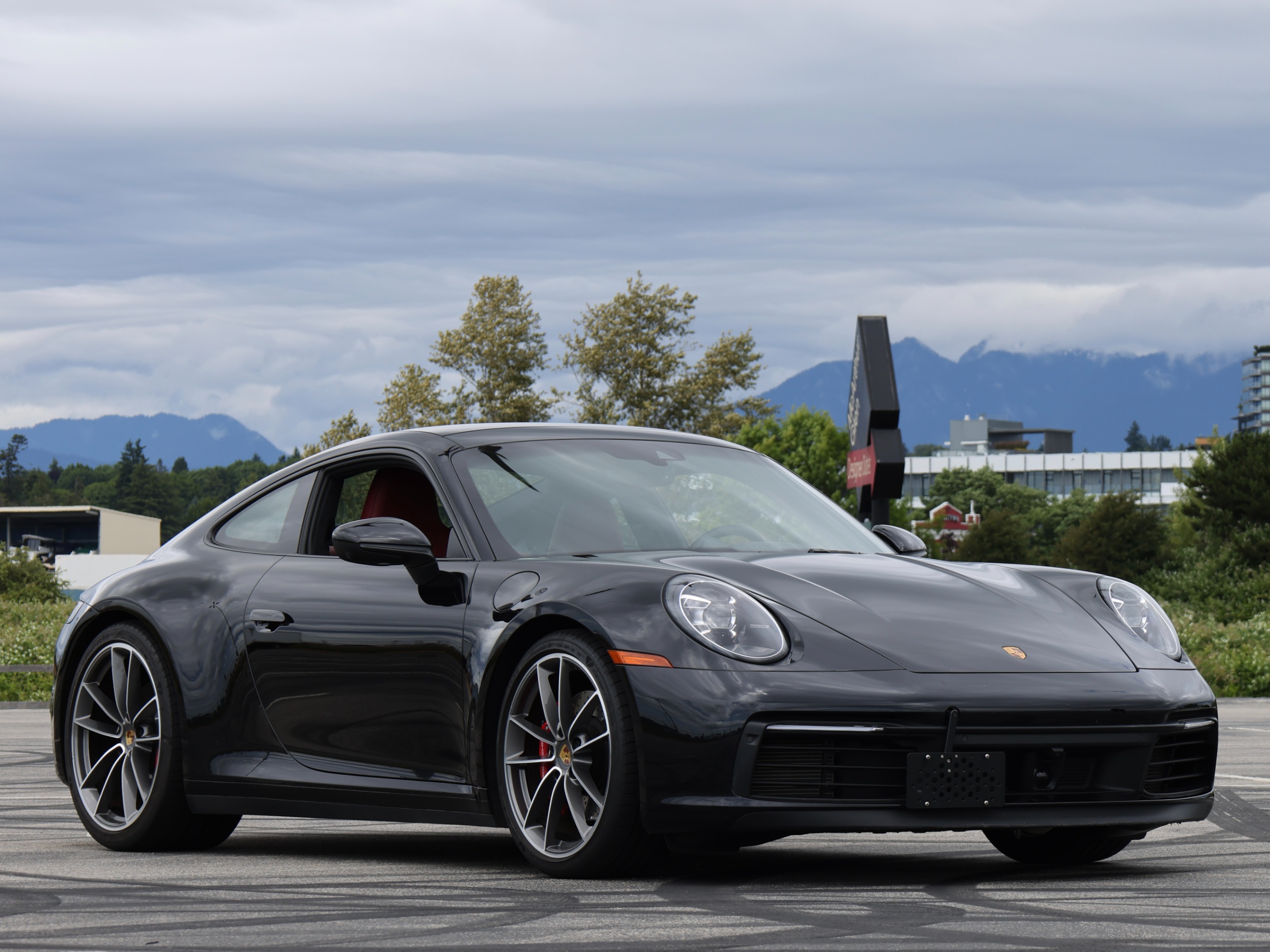 2020 Porsche 911 Carrera 4s  - Image 1