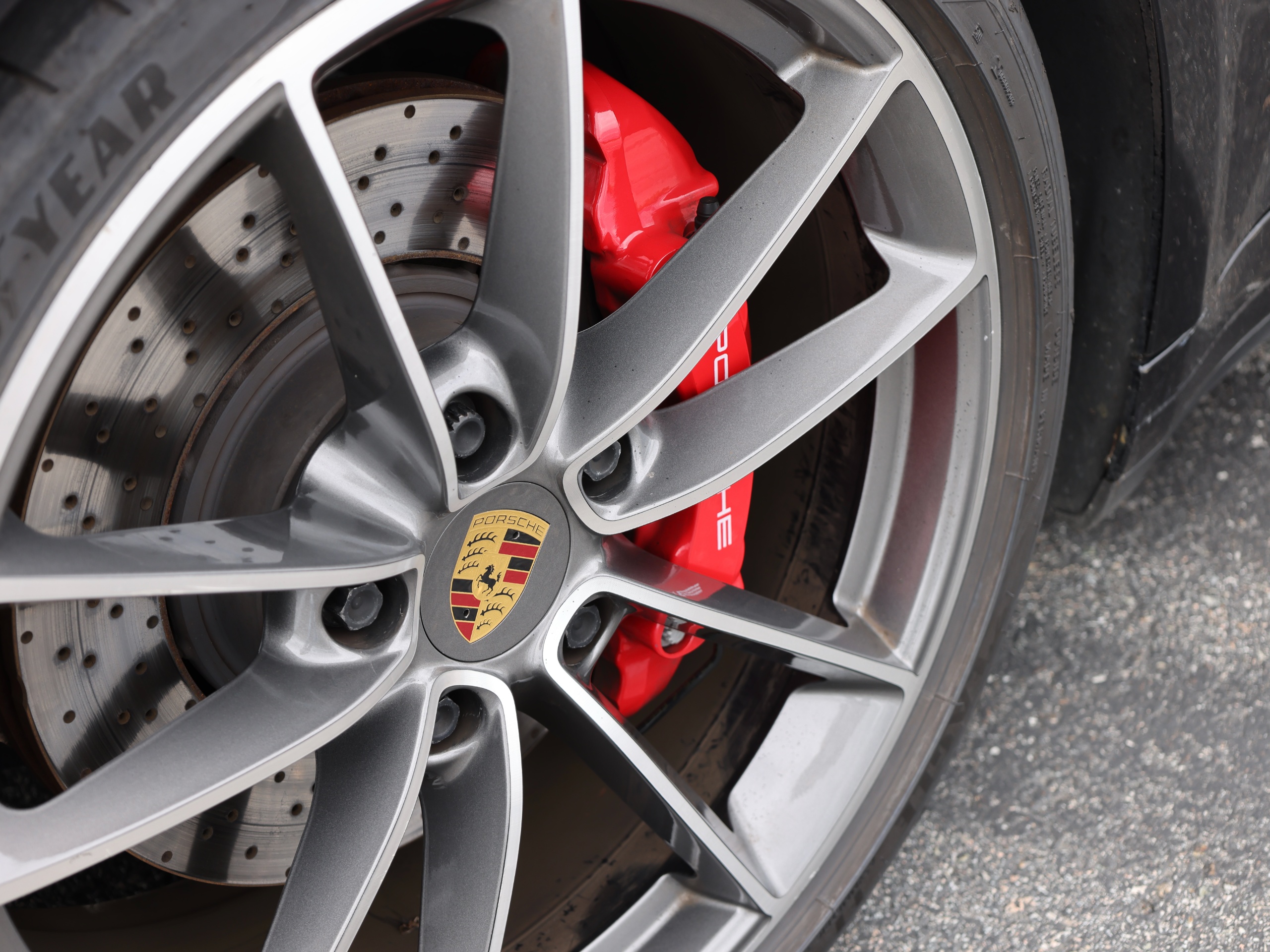 2020 Porsche 911 Carrera 4s  - Image 12