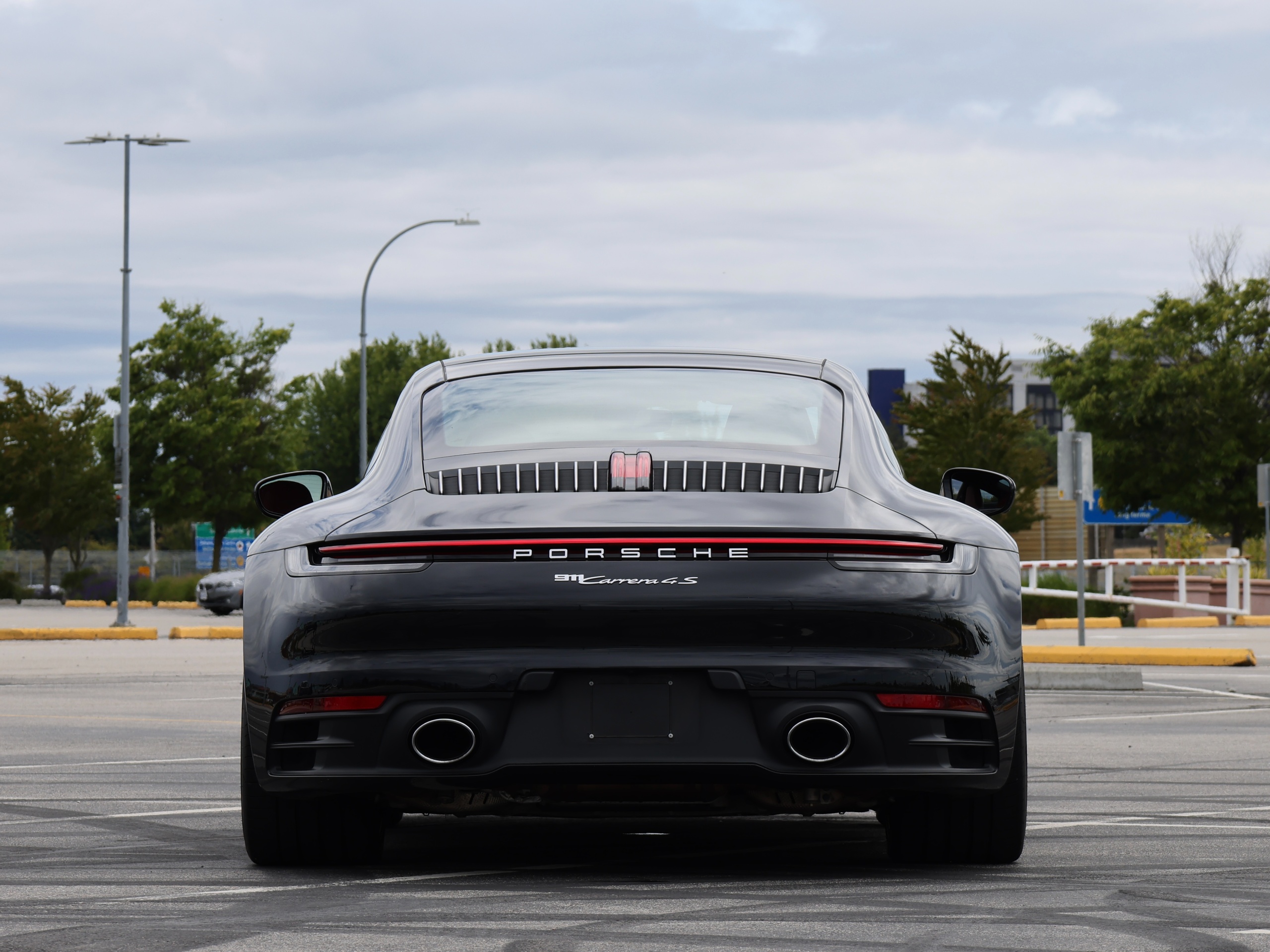 2020 Porsche 911 Carrera 4s  - Image 8