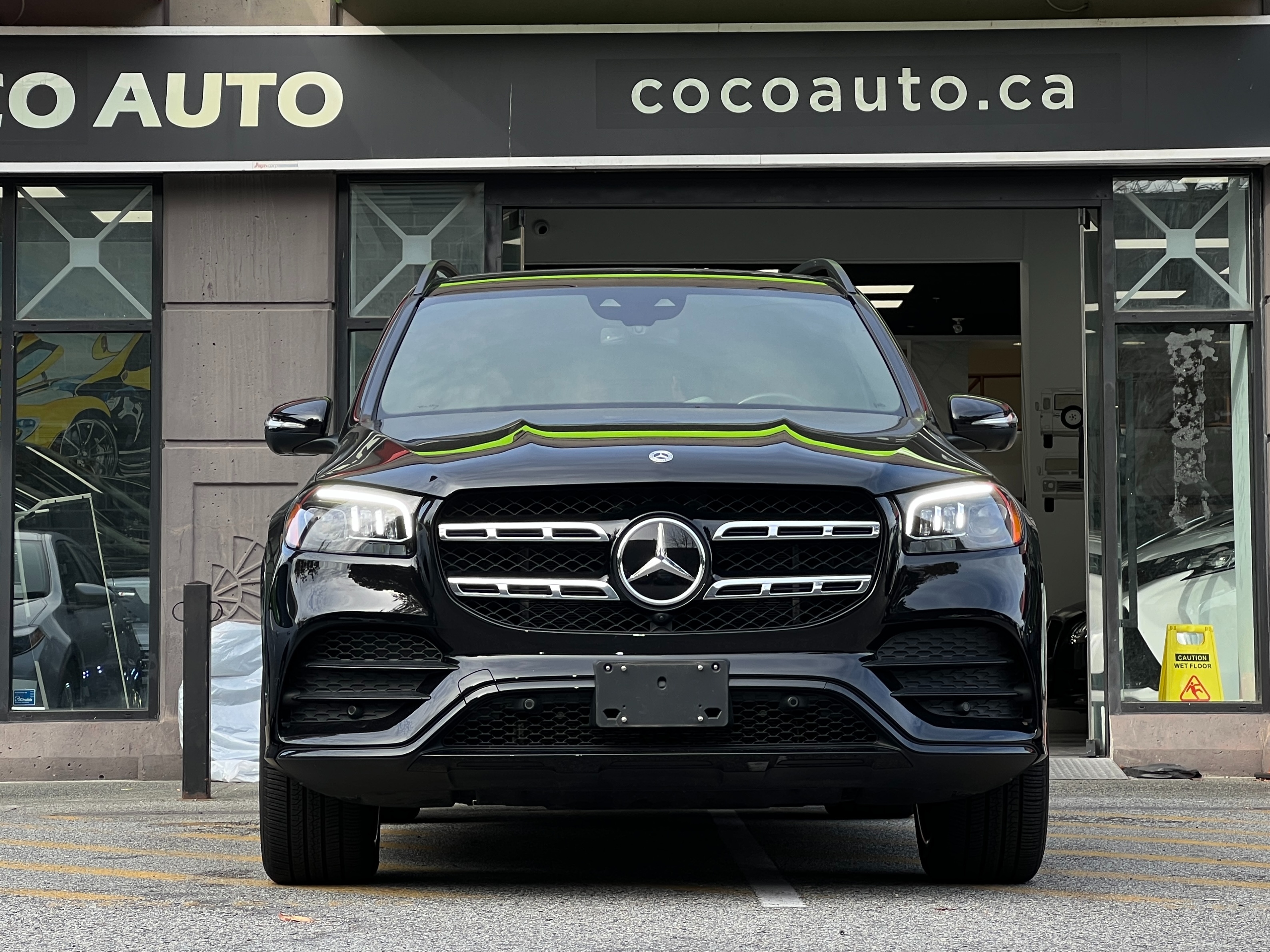 2022 Mercedes-Benz gls450 4matic | 6-seat cabin configuration - Image 3