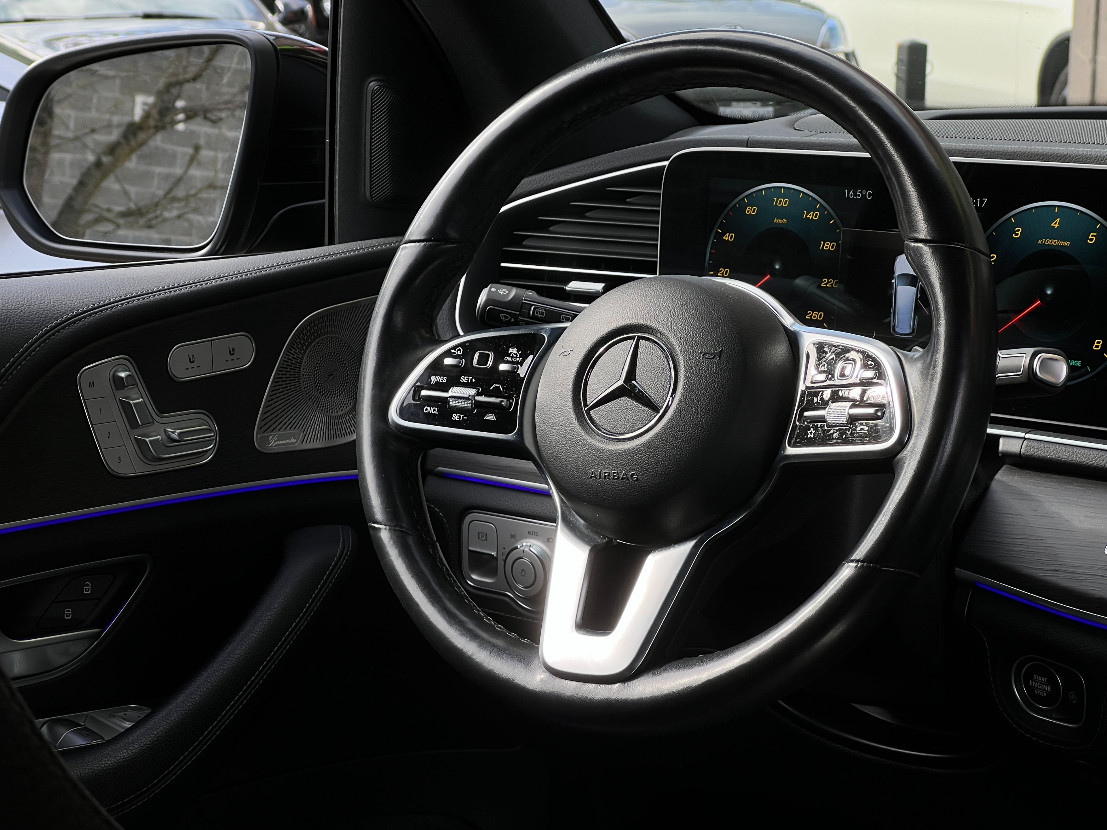 2022 Mercedes-Benz gls450 4matic | 6-seat cabin configuration - Image 10