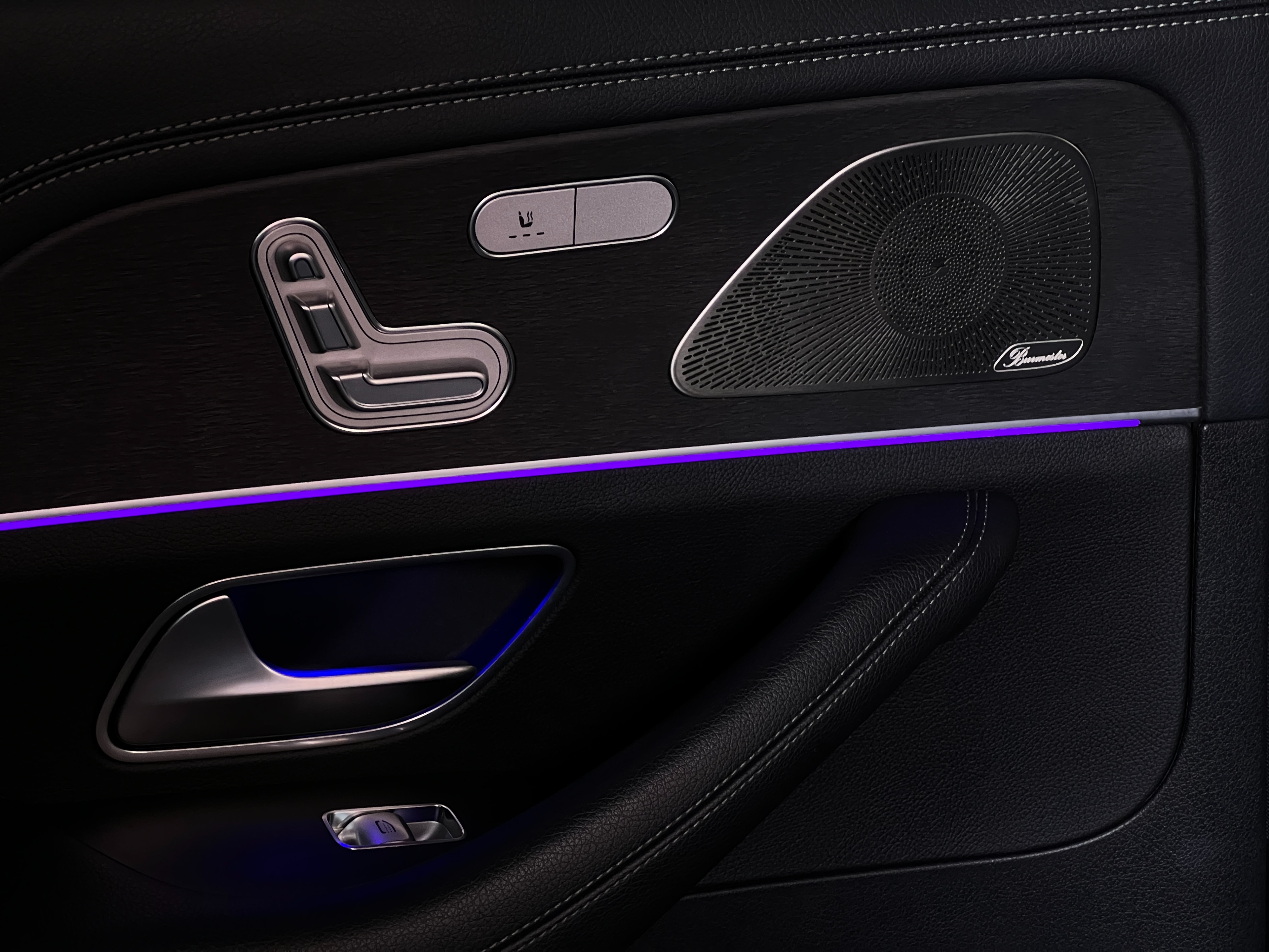 2022 Mercedes-Benz gls450 4matic | 6-seat cabin configuration - Image 16