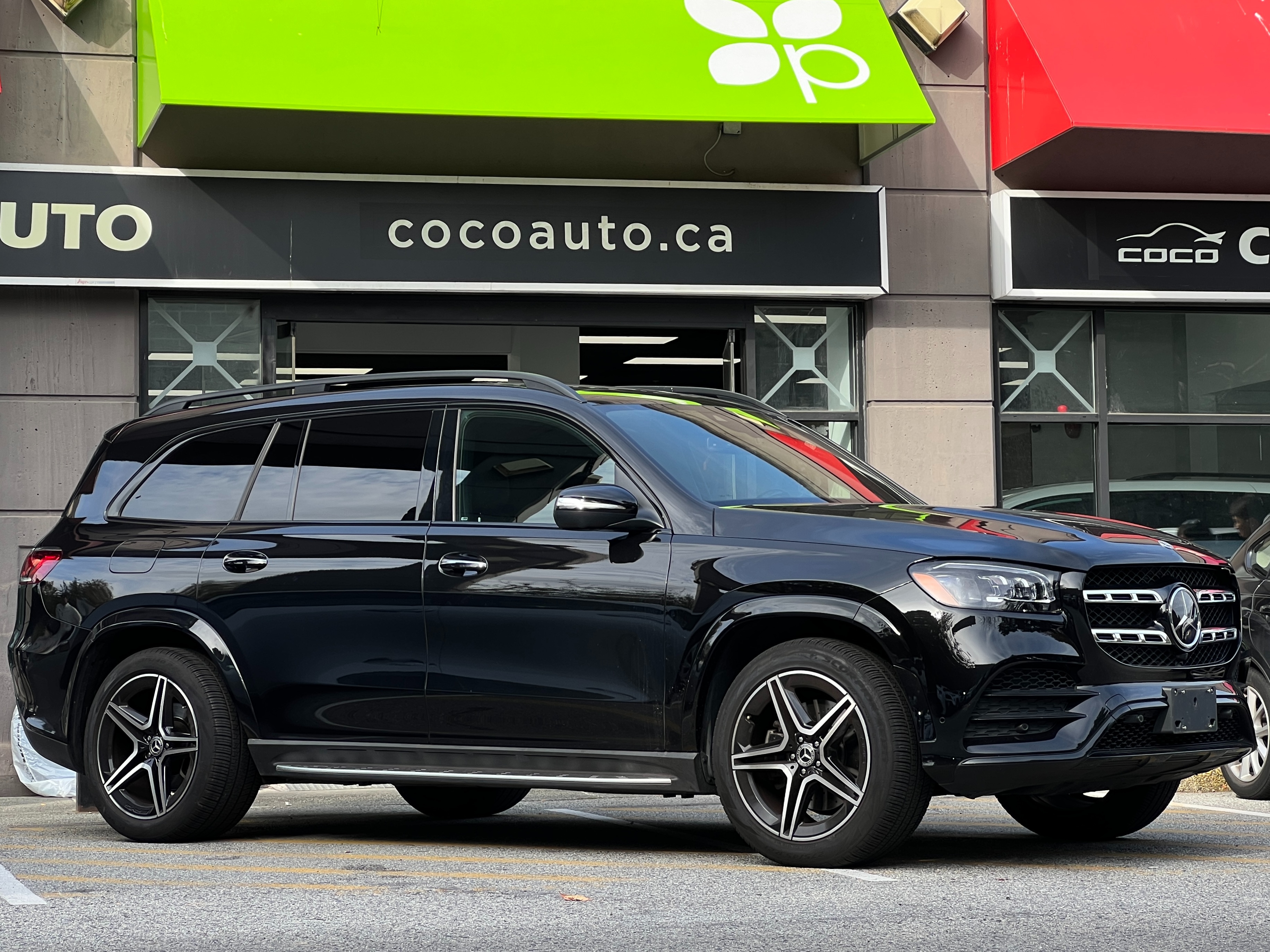 2022 Mercedes-Benz gls450 4matic | 6-seat cabin configuration - Image 2