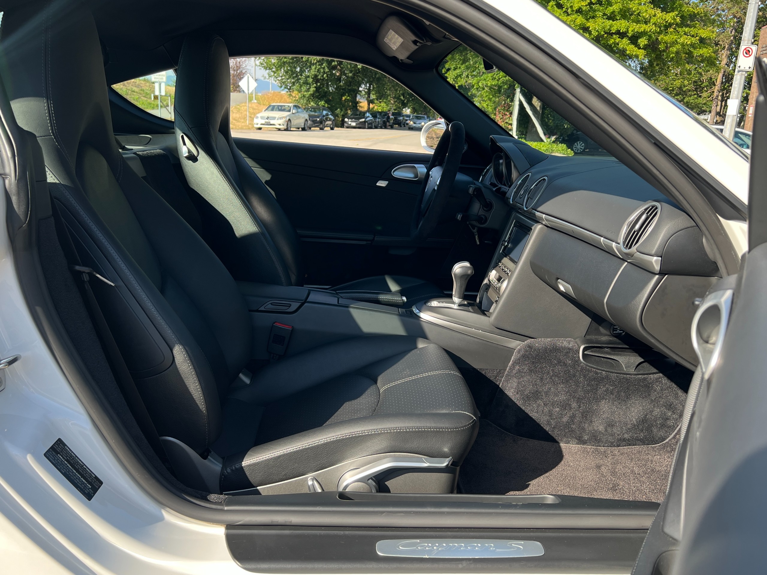 2007 Porsche cayman s | One owner | No accident | BC Local | low km - Image 13