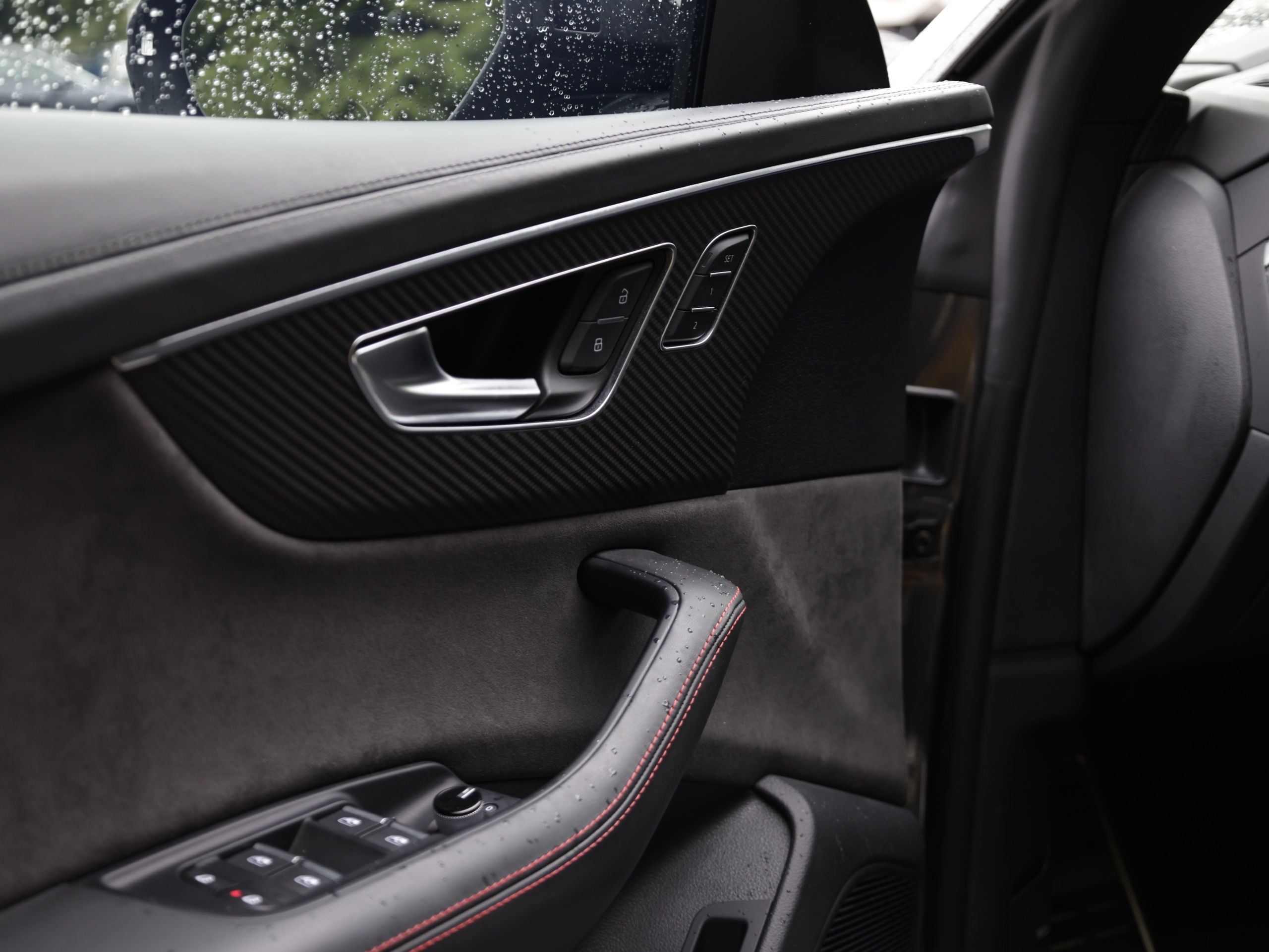 2022 Audi RSQ8 - Image 13