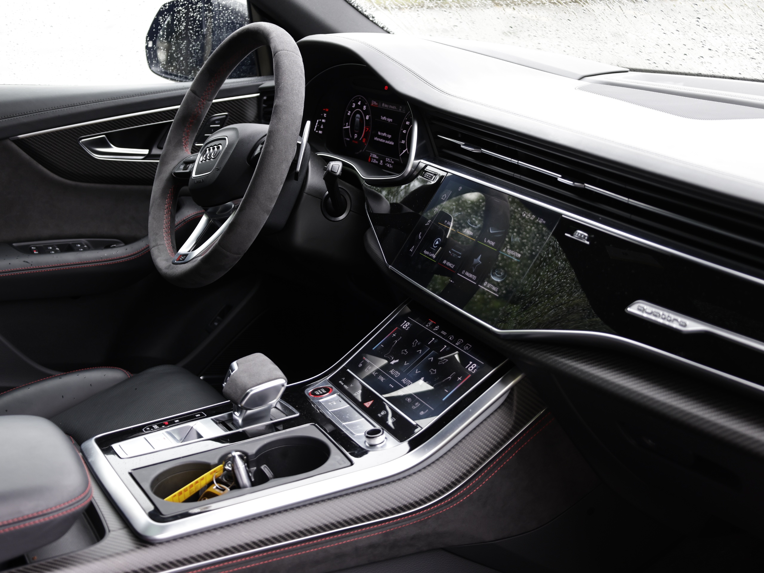 2022 Audi RSQ8 - Image 18