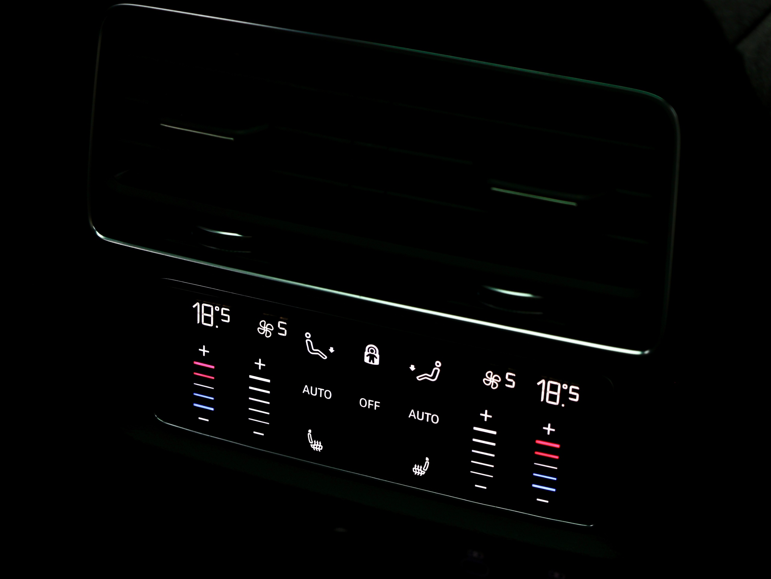 2022 Audi RSQ8 - Image 20