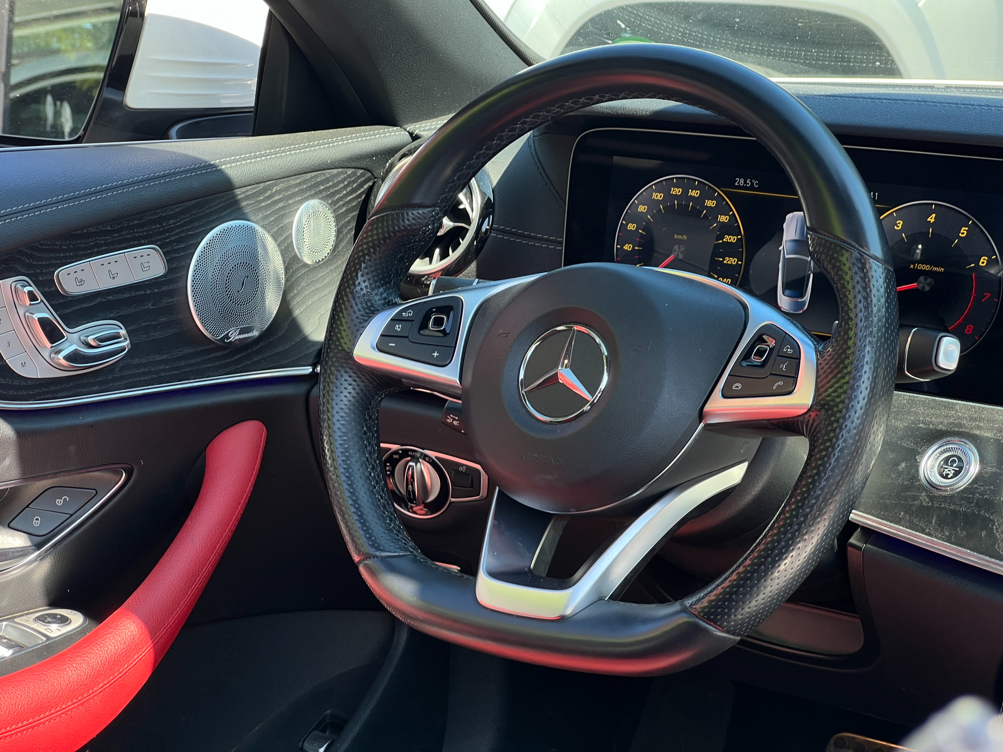 2018 Mercedes-Benz E400 - Image 9