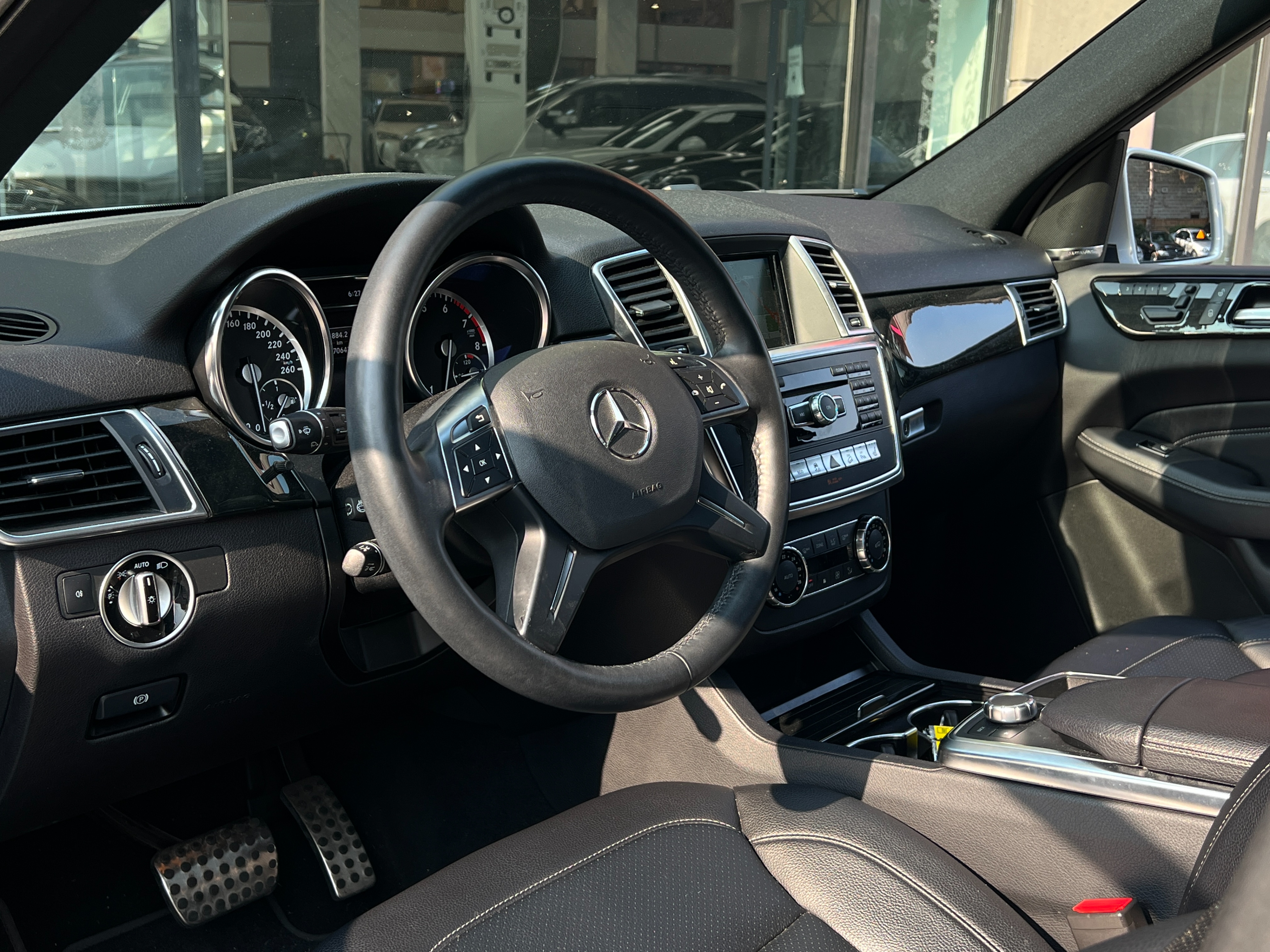 2015 Mercedes-Benz ML400 - Image 8