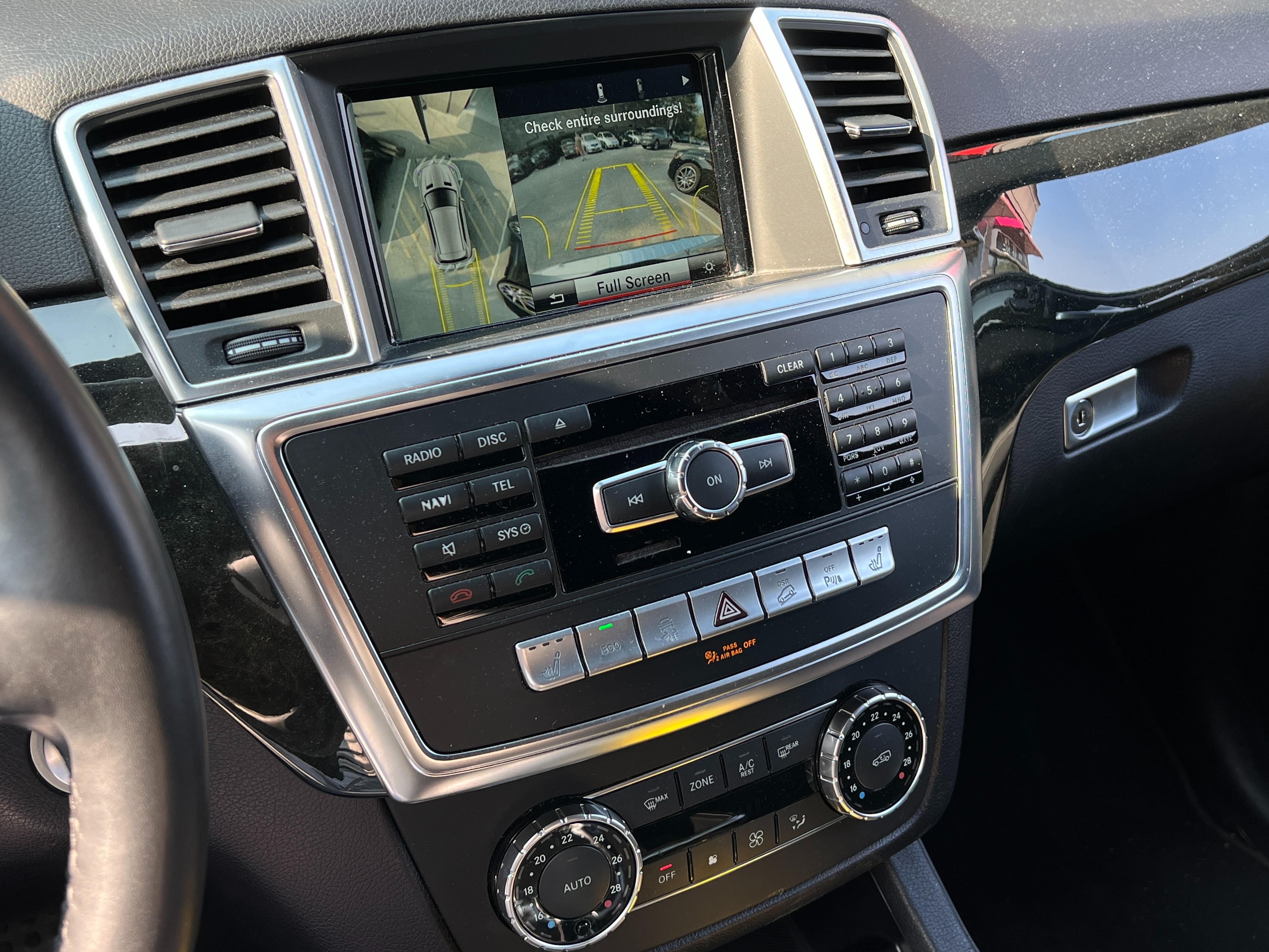 2015 Mercedes-Benz ML400 - Image 12