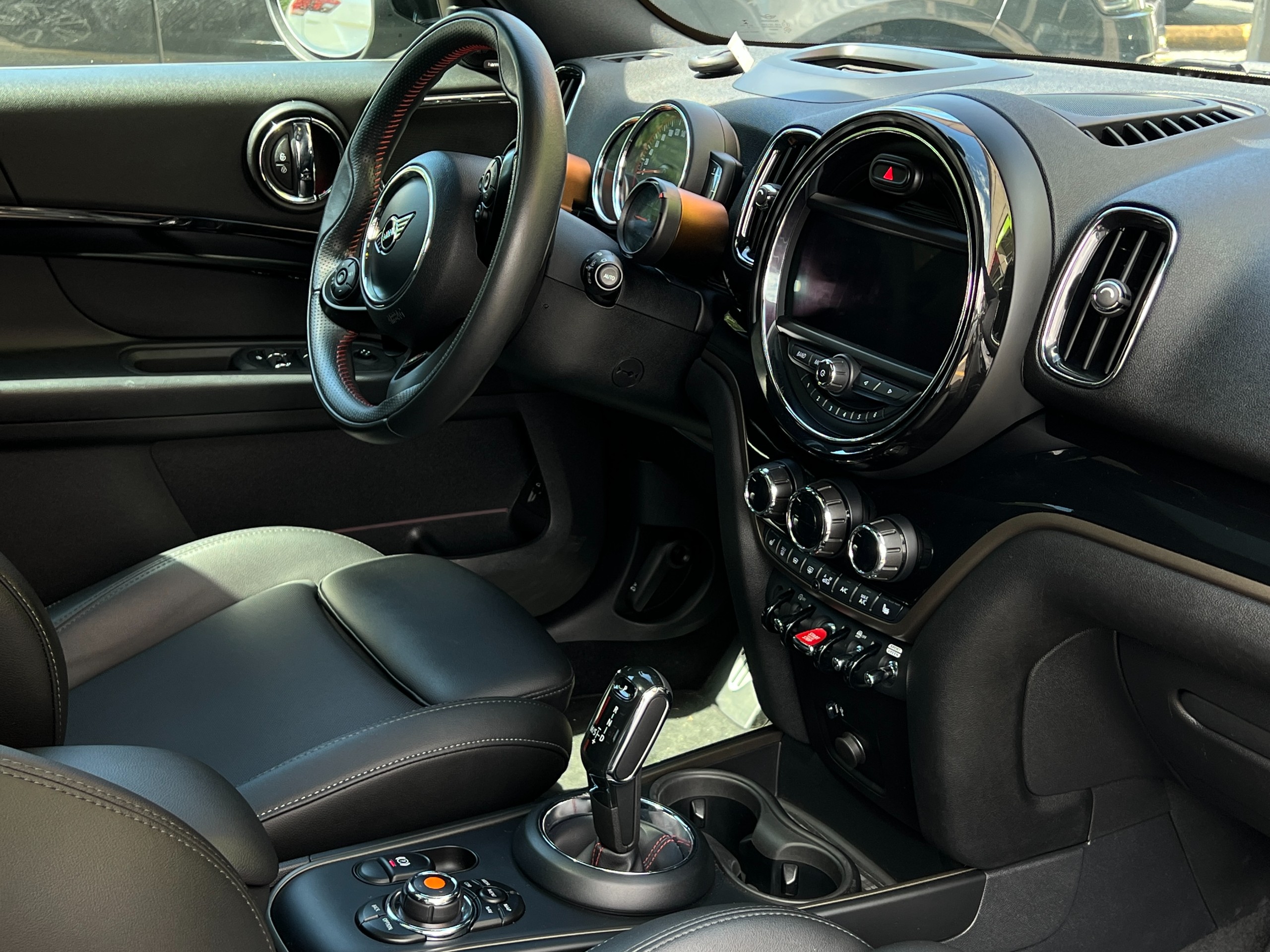 2020 Mini Countryman JCW - Image 15