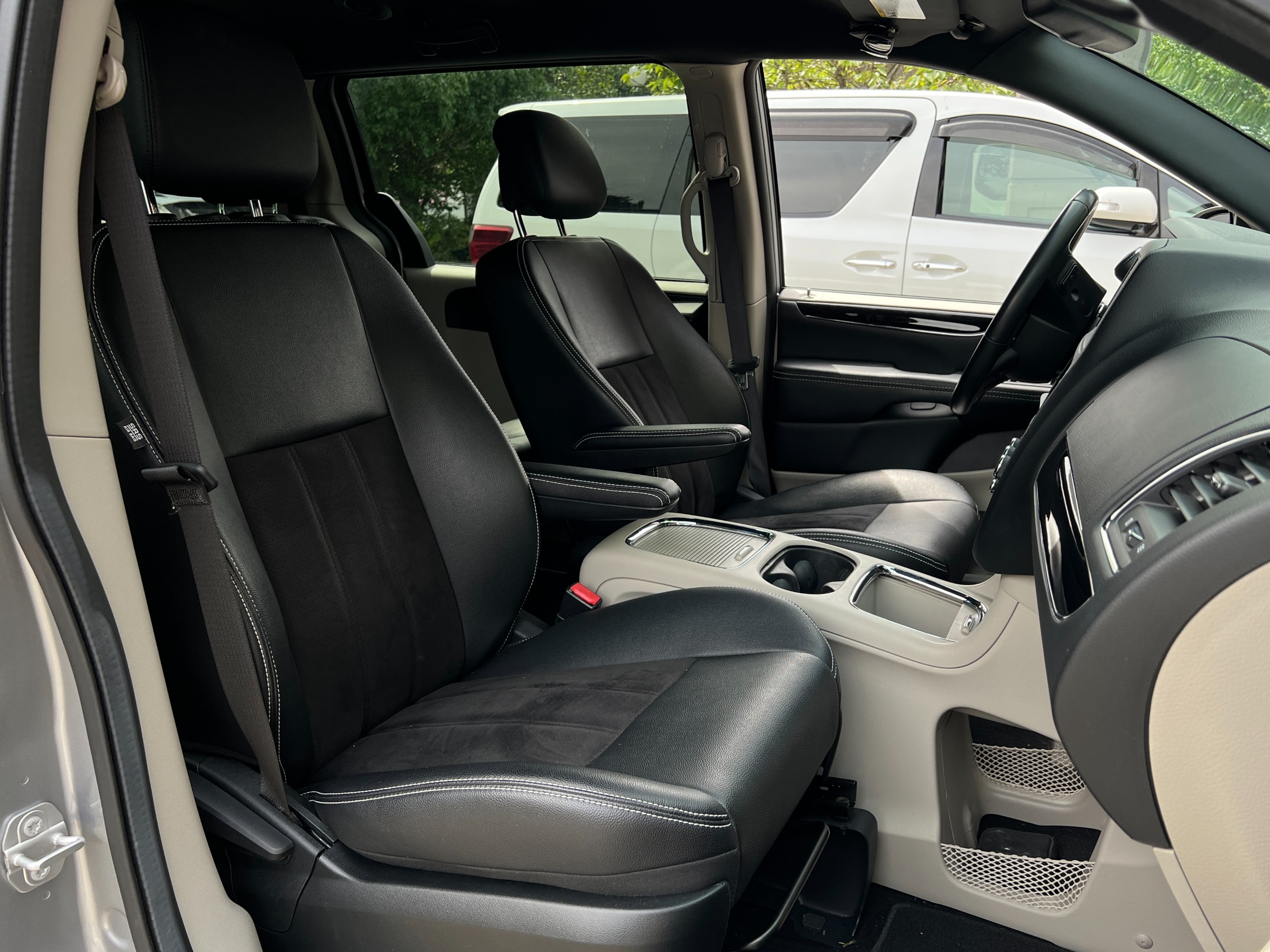 2019 Dodge grand caravan se low km | No accident | BC Local - Image 12