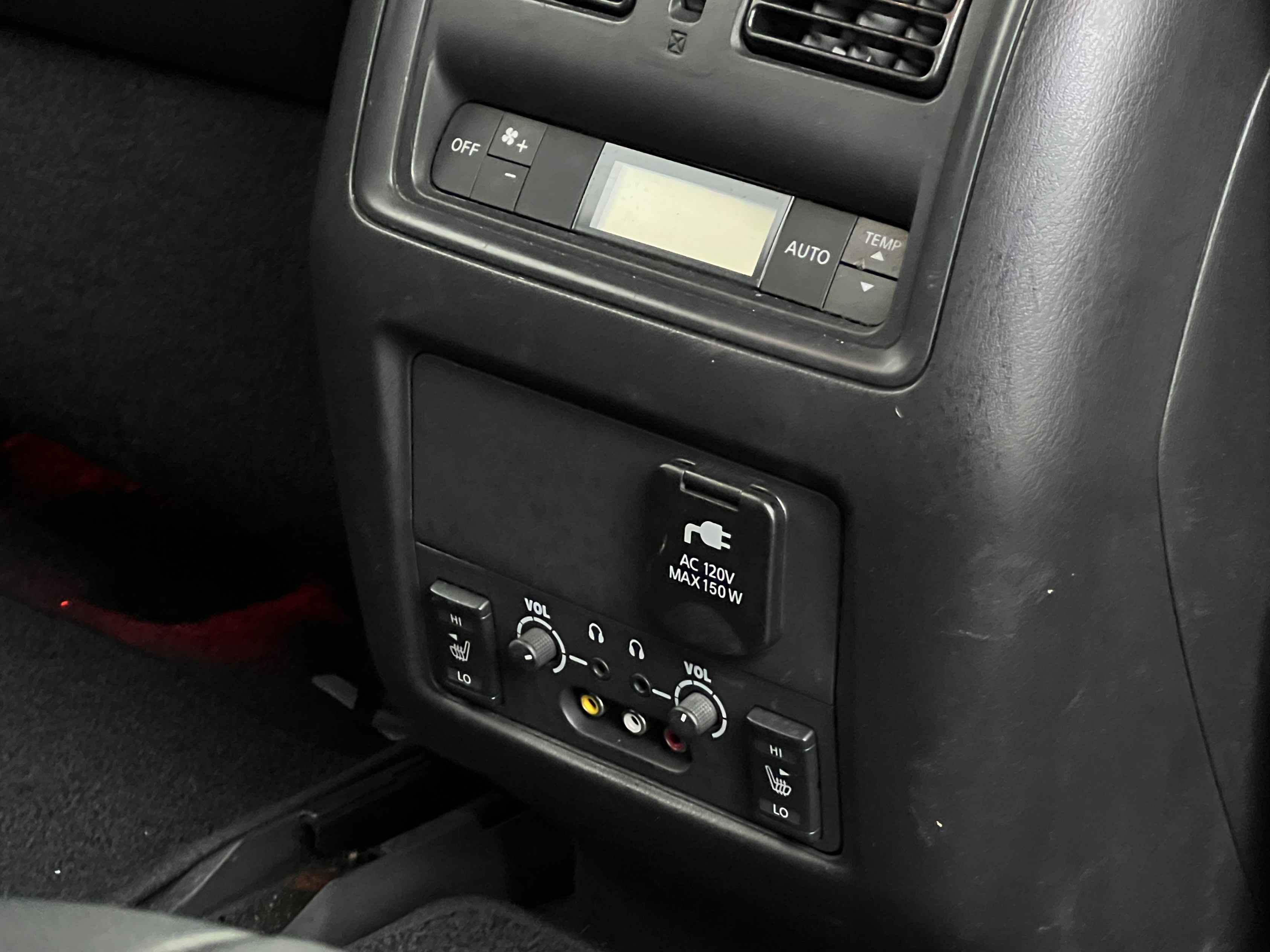 2013 Nissan Pathfinder platinum | No accident | BC Local - Image 15