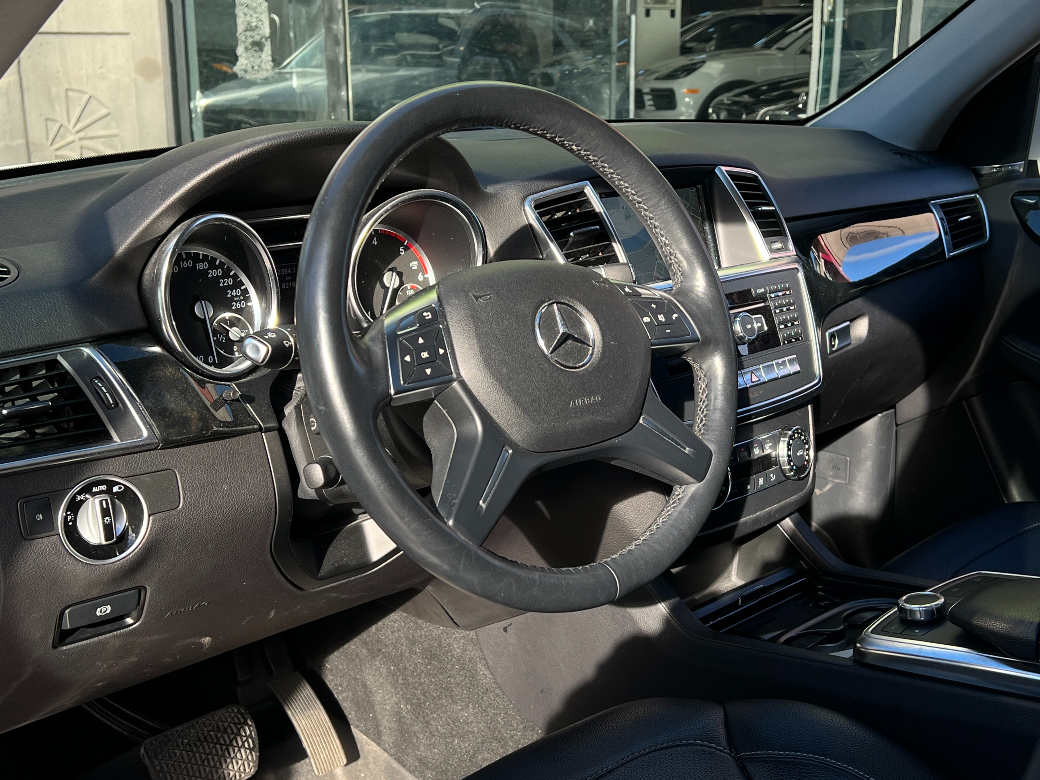 2014 Mercedes-Benz ML350 bluetec | No accident | one owner | bc local - Image 10