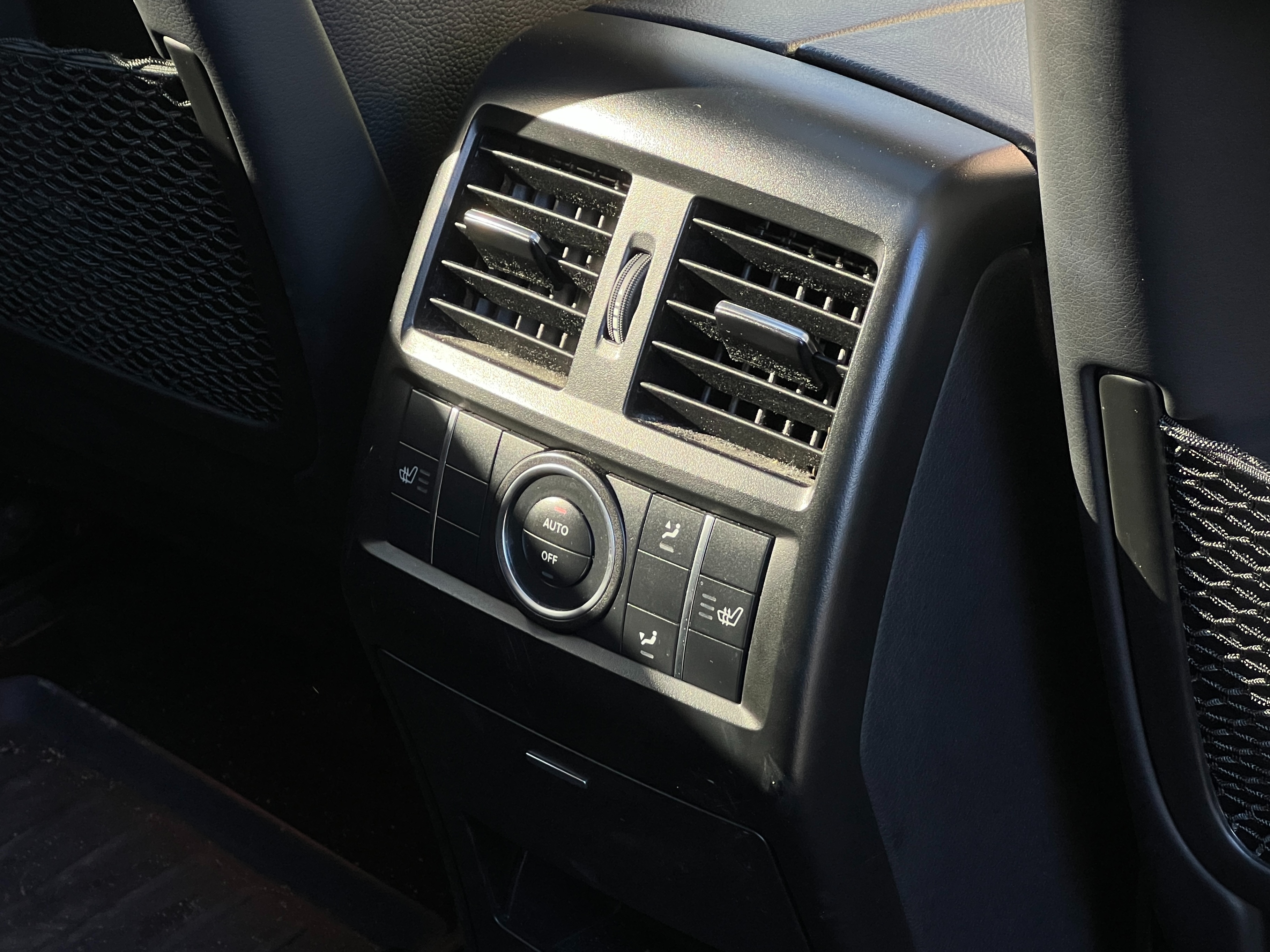 2014 Mercedes-Benz ML350 bluetec | No accident | one owner | bc local - Image 16