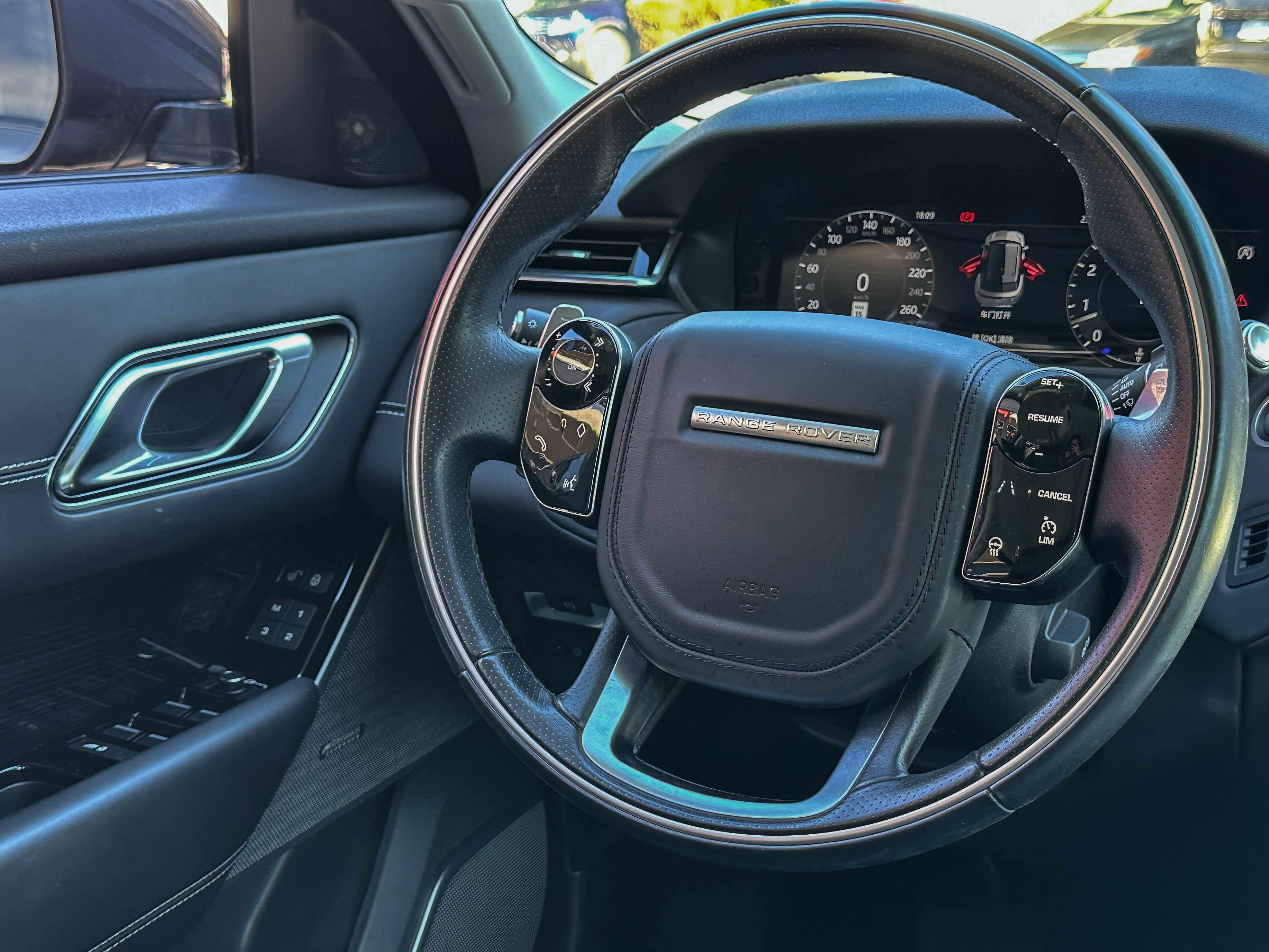 2018 Land Rover velar r-dynamic se supercharged | No accident - Image 8