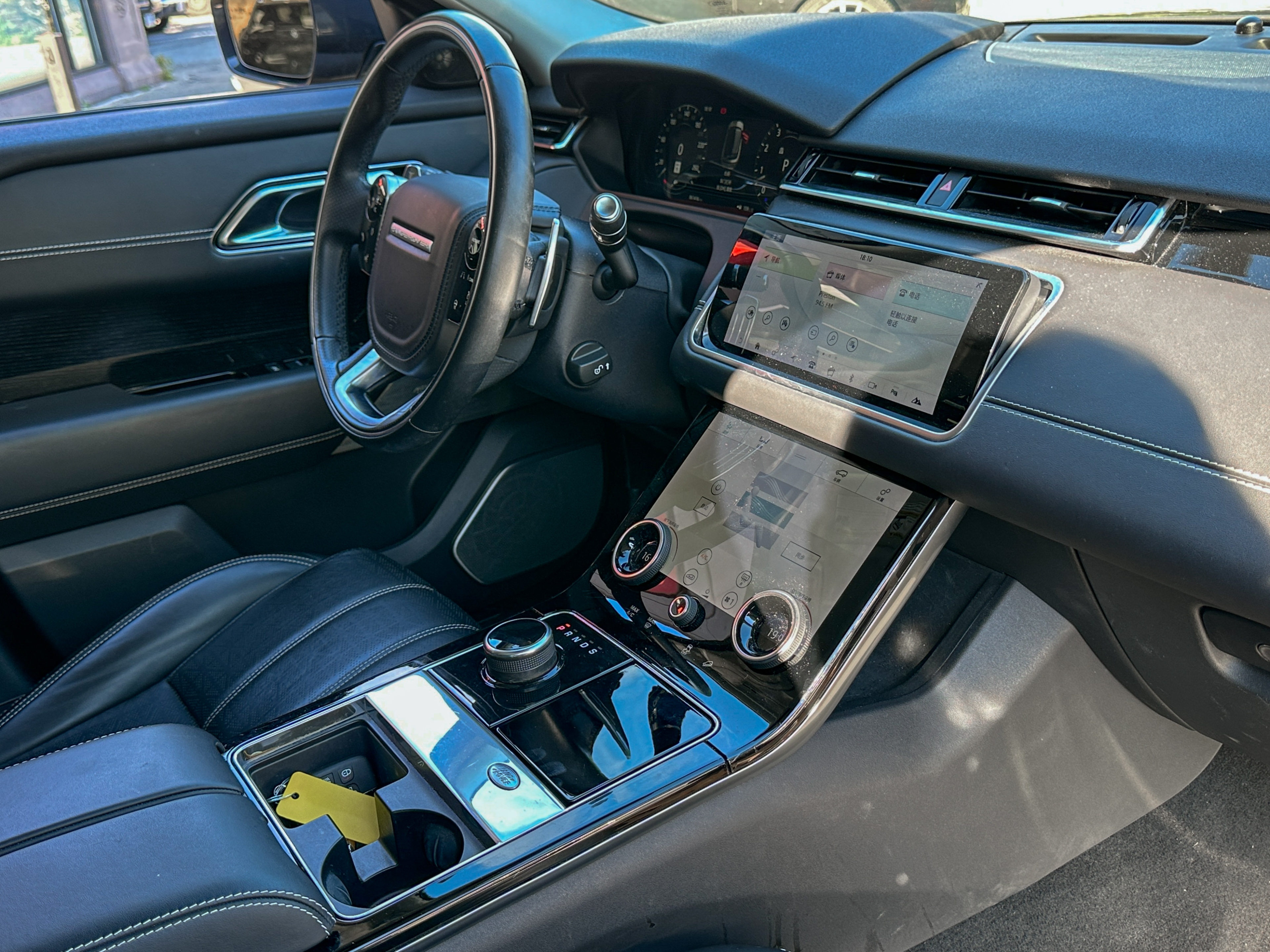 2018 Land Rover velar r-dynamic se supercharged | No accident - Image 11