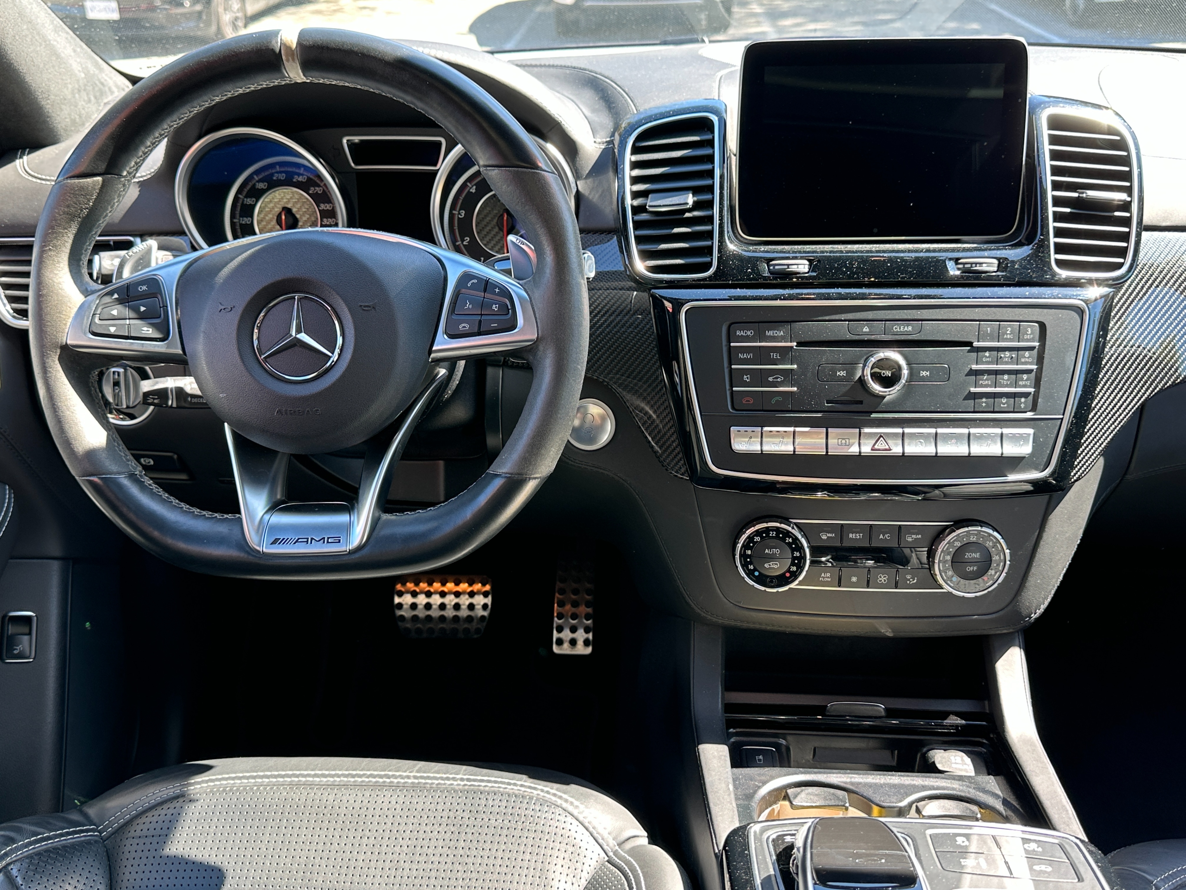 2017 Mercedes-Benz gle63s coupe amg | no accident | bc local - Image 10
