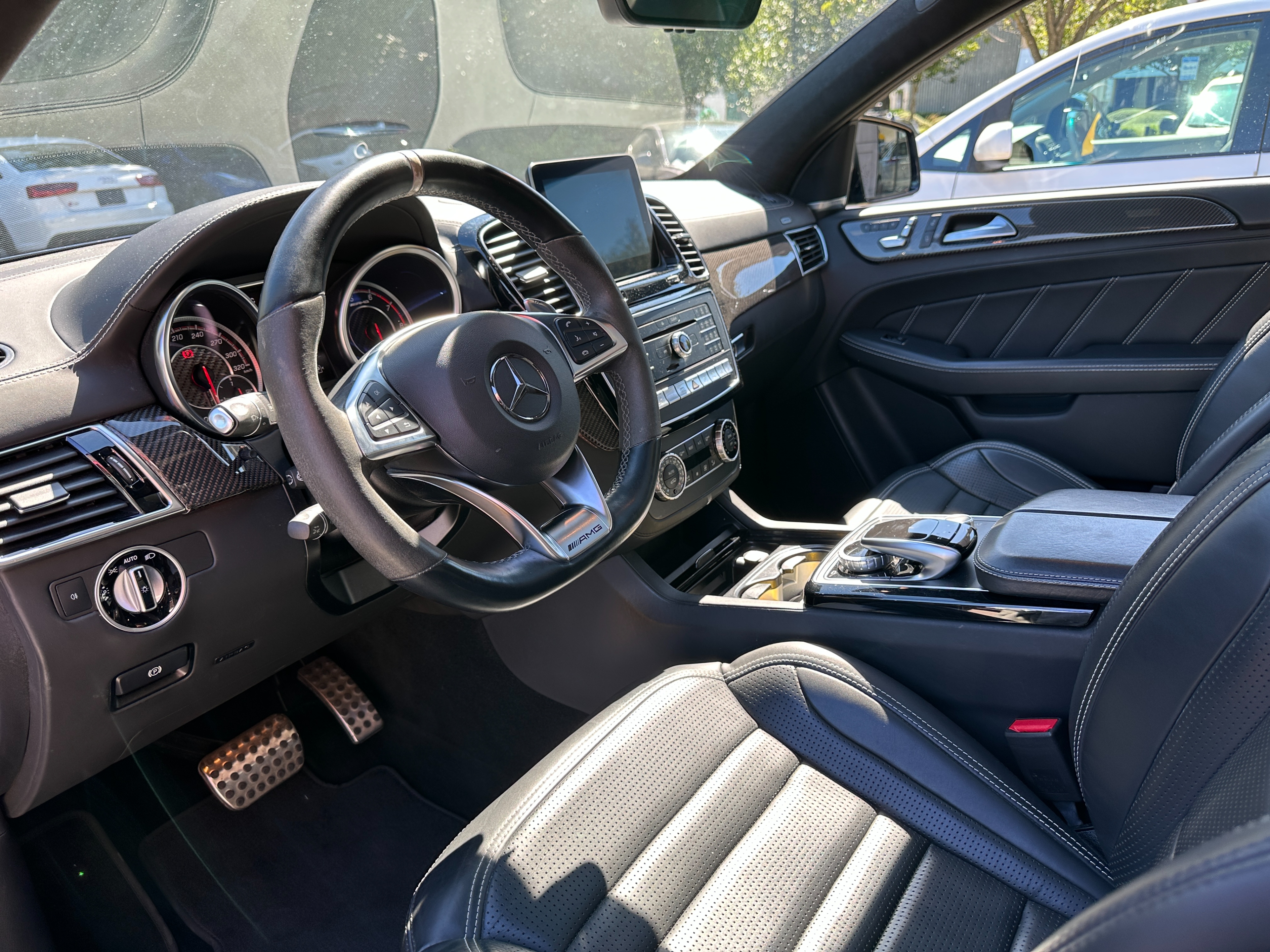 2017 Mercedes-Benz gle63s coupe amg | no accident | bc local - Image 13