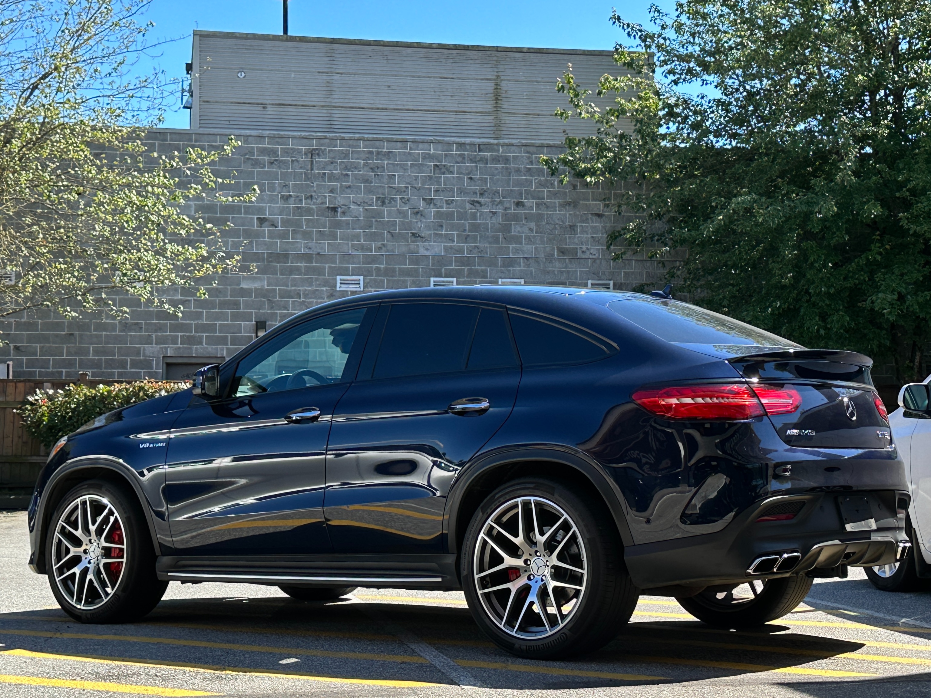 2017 Mercedes-Benz gle63s coupe amg | no accident | bc local - Image 5