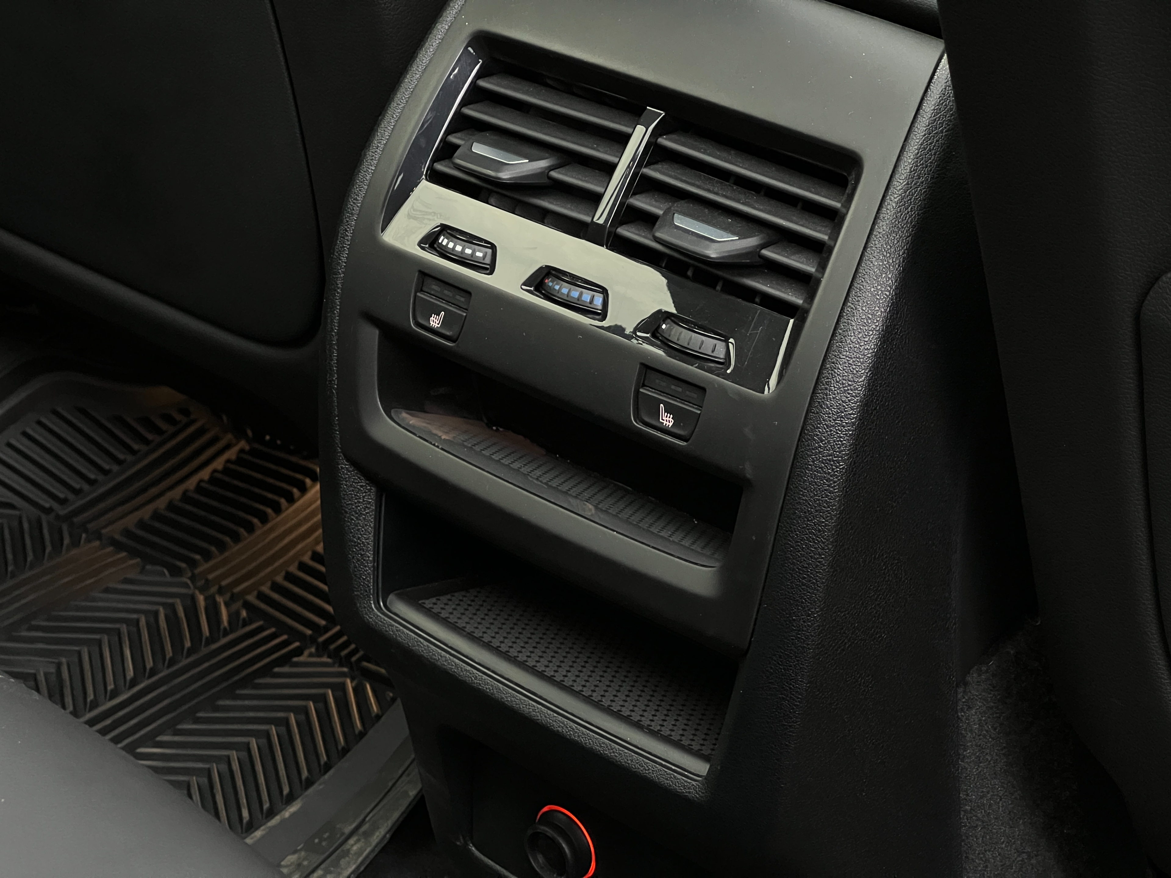 2024 BMW X5 - Image 18