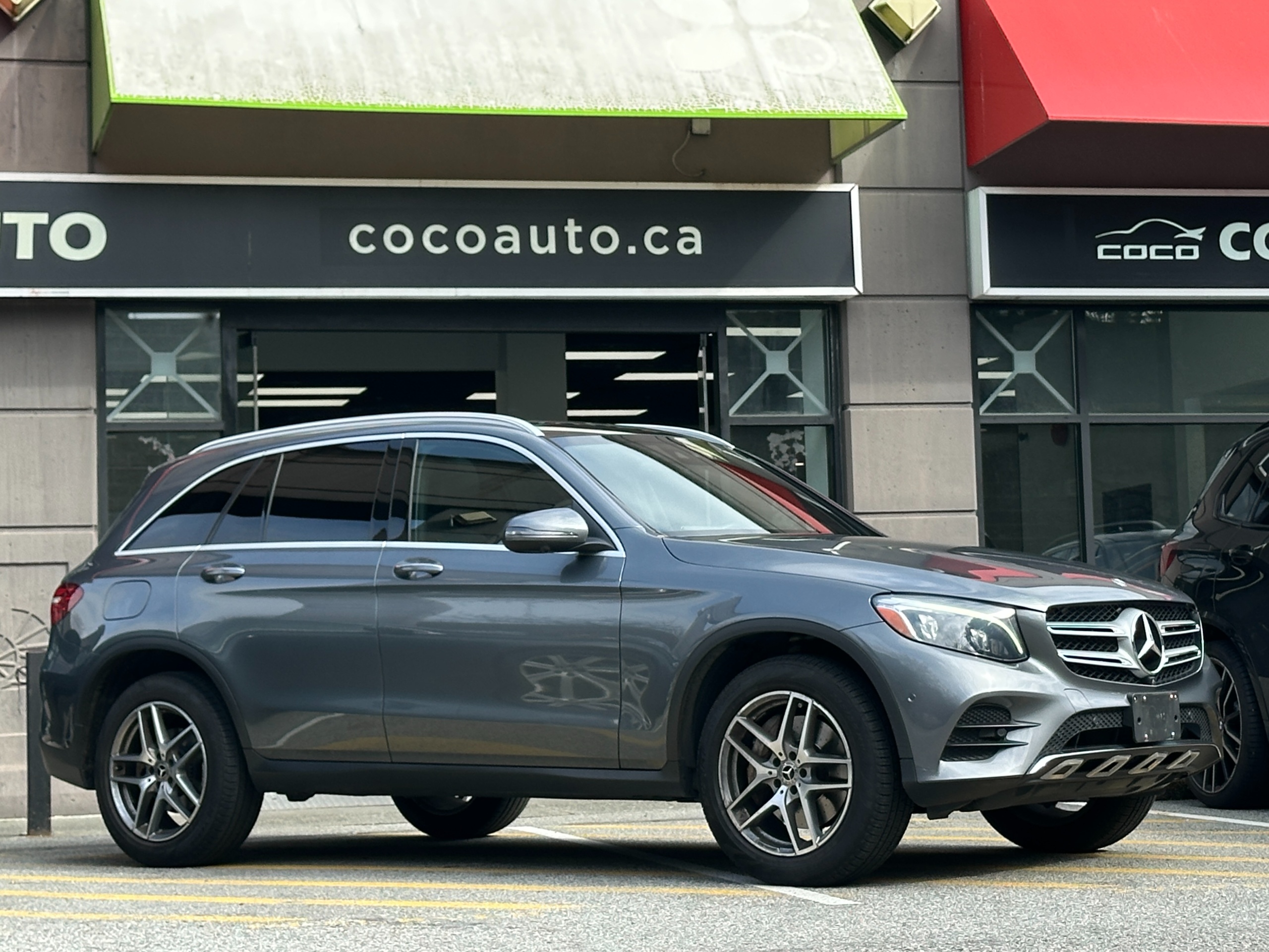 2018 Mercedes-Benz GLC 300 - Image 2