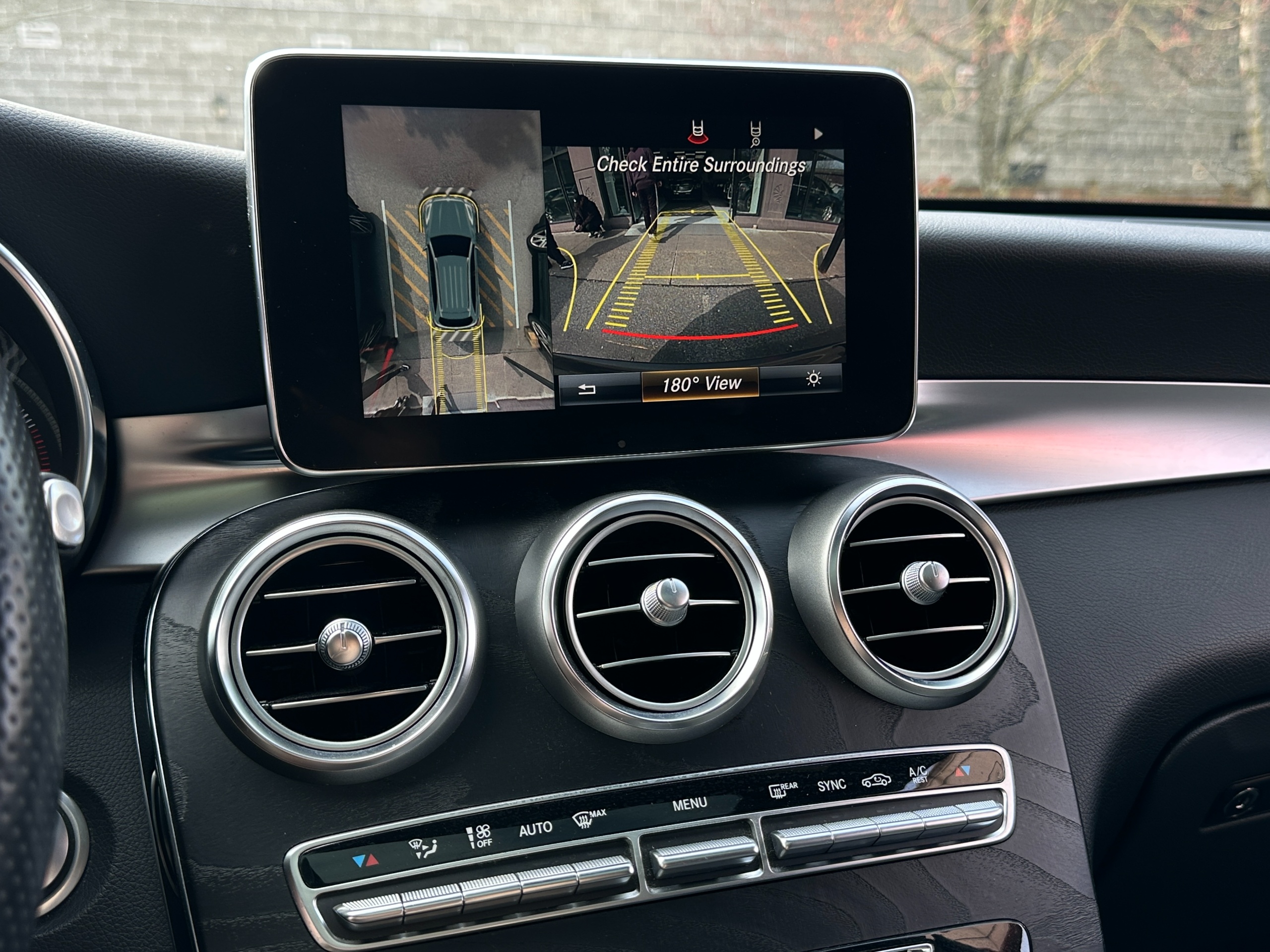 2018 Mercedes-Benz GLC 300 - Image 15