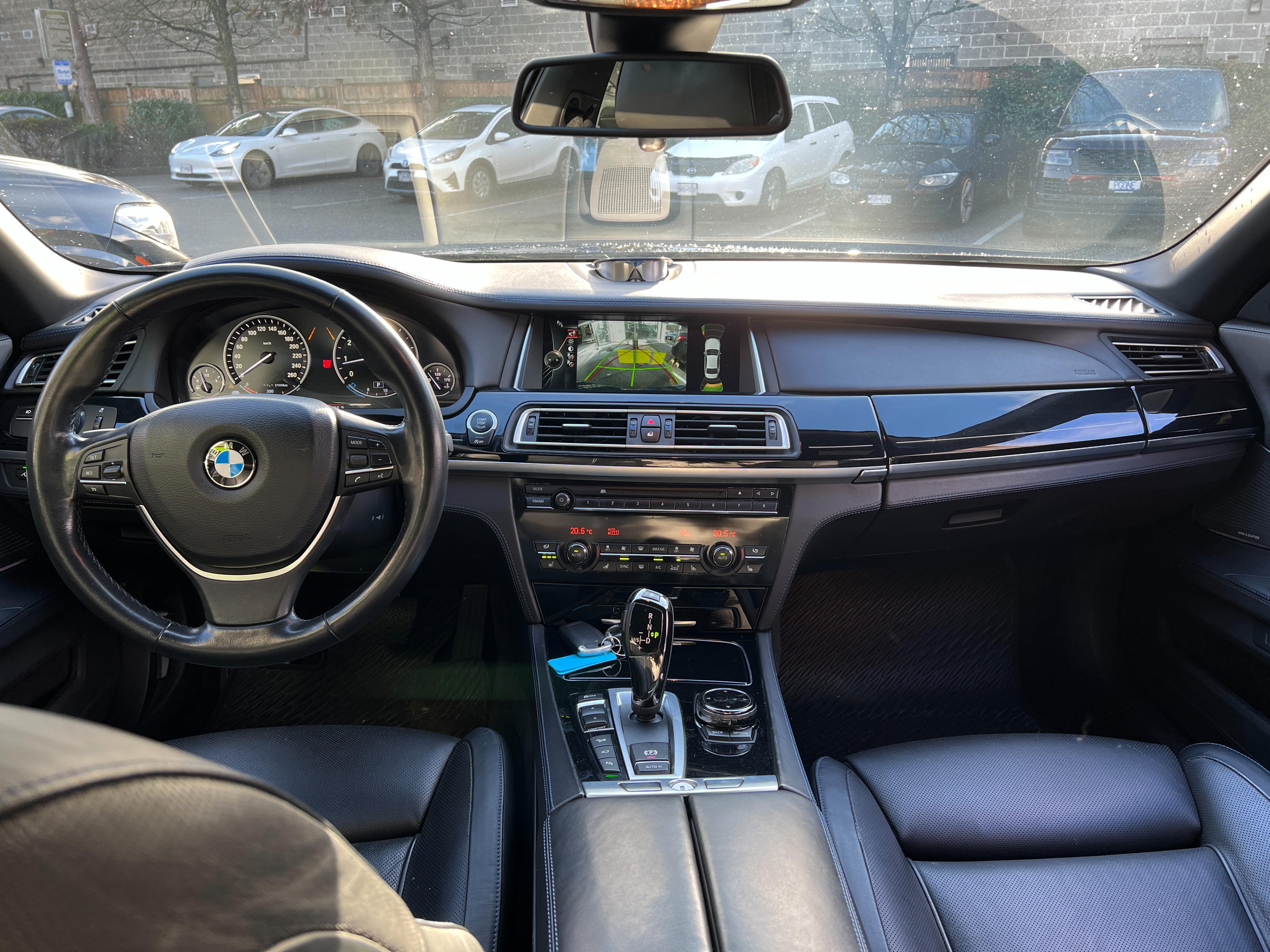 2014 BMW 750xi ｜ fully loaded ｜ BC Local - Image 14