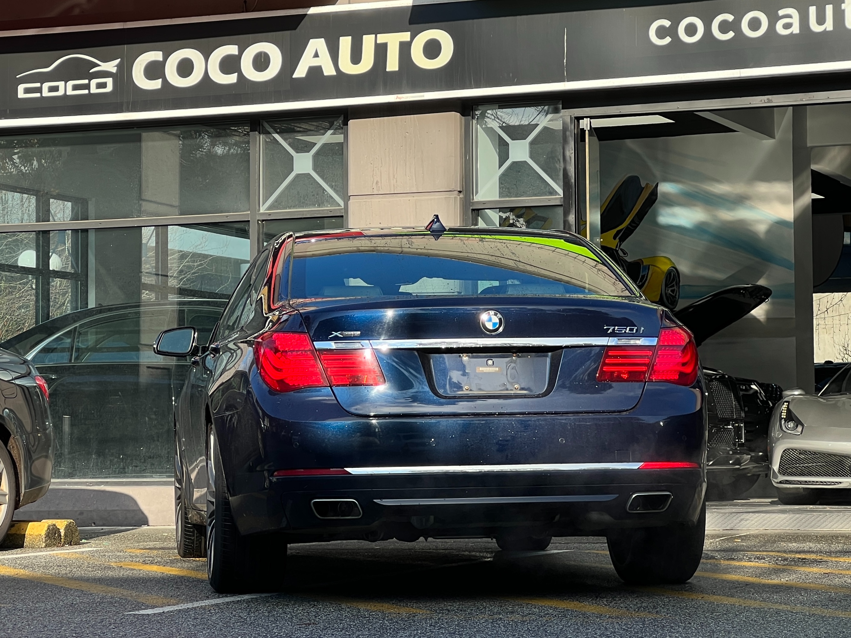 2014 BMW 750xi ｜ fully loaded ｜ BC Local - Image 7