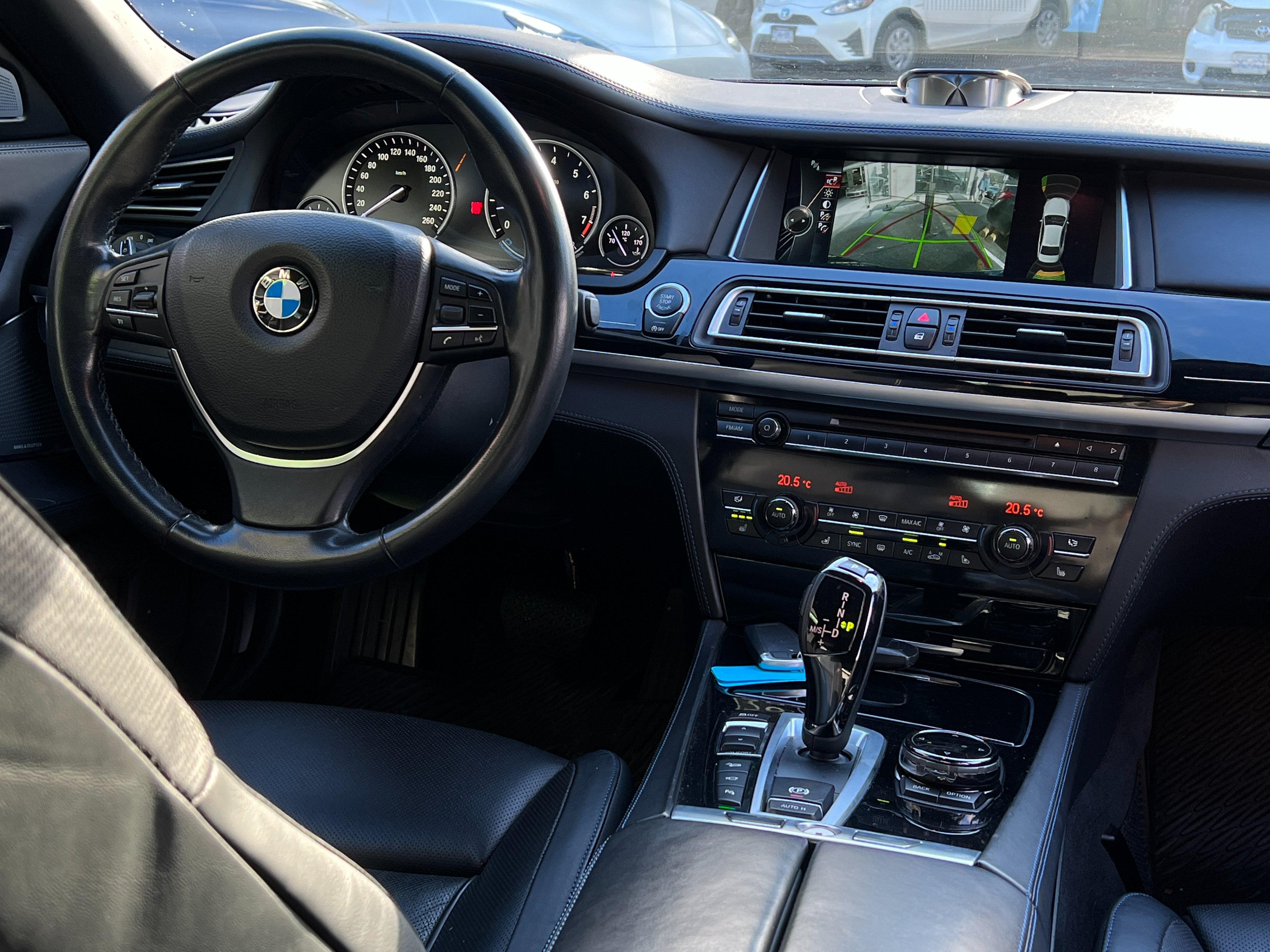2014 BMW 750xi ｜ fully loaded ｜ BC Local - Image 16