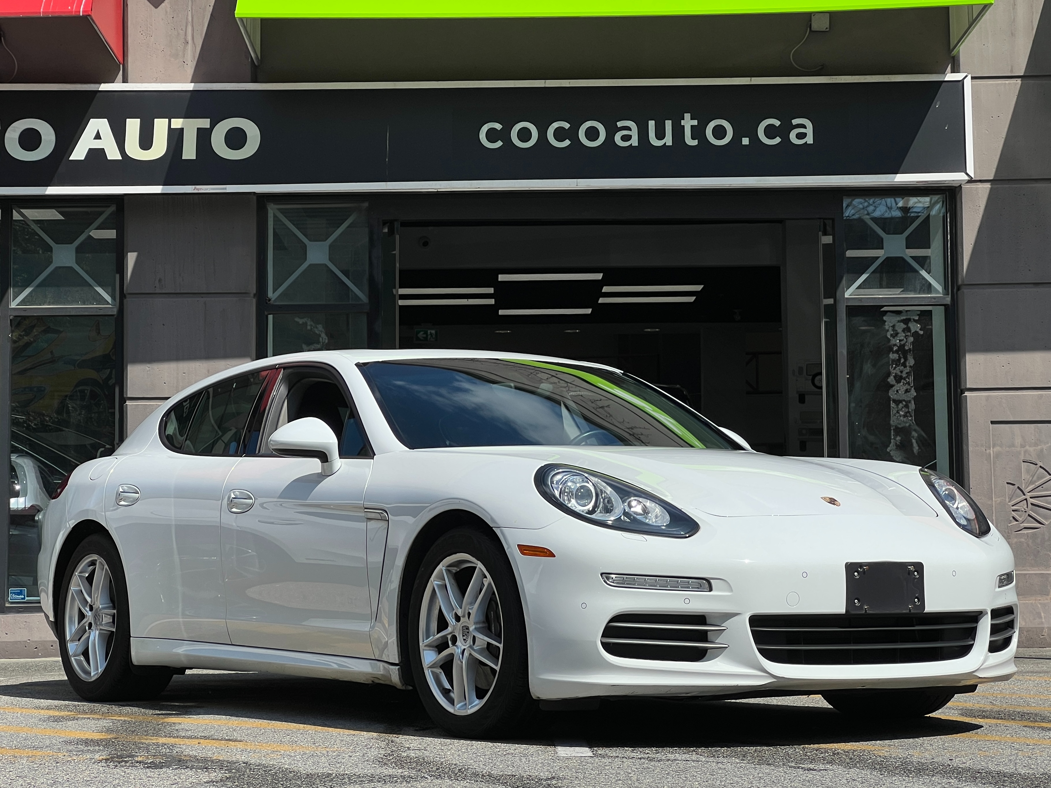 2014 Porsche Panamera 4 | one owner - Image 1