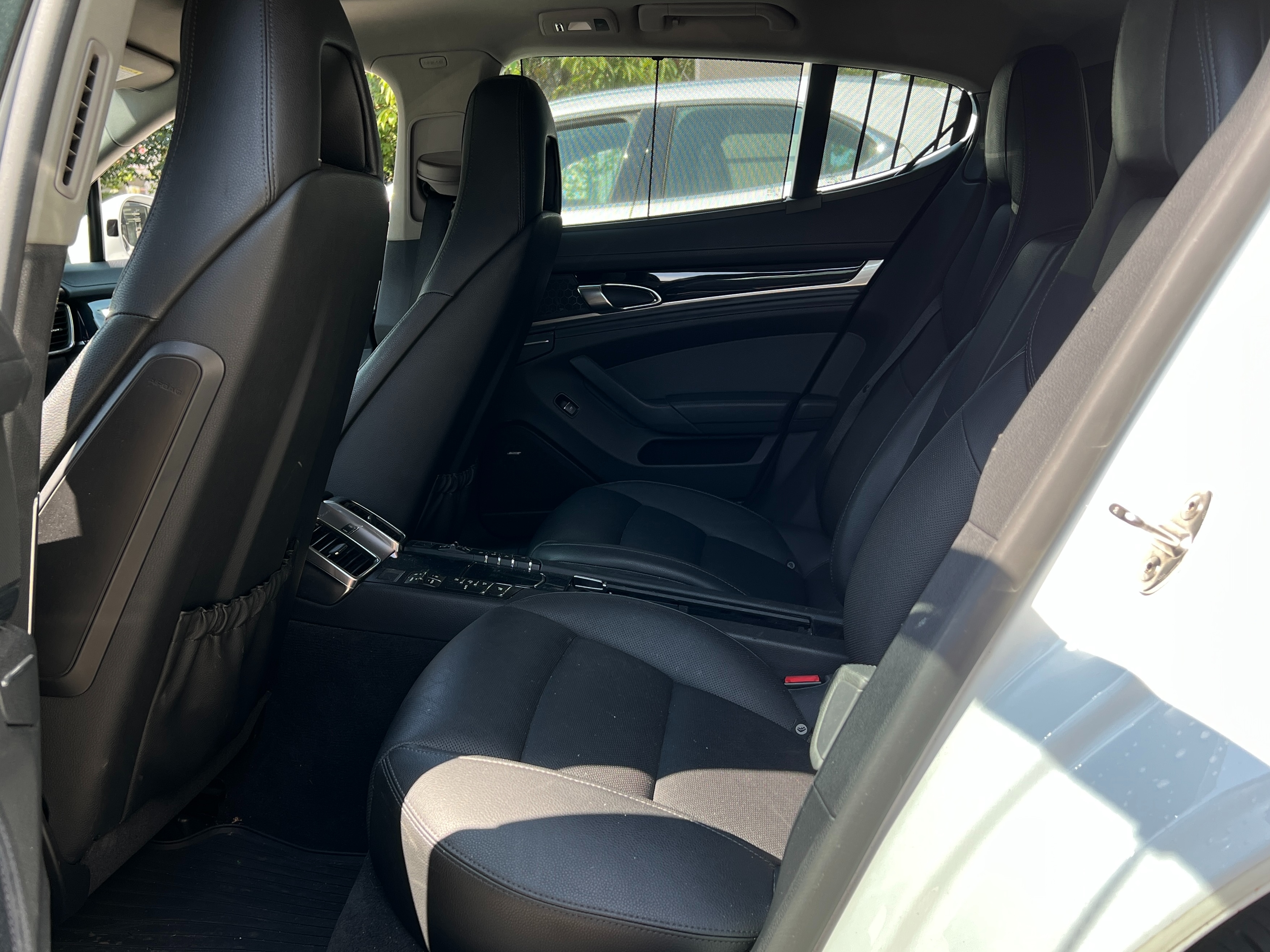 2014 Porsche Panamera 4 | one owner - Image 17