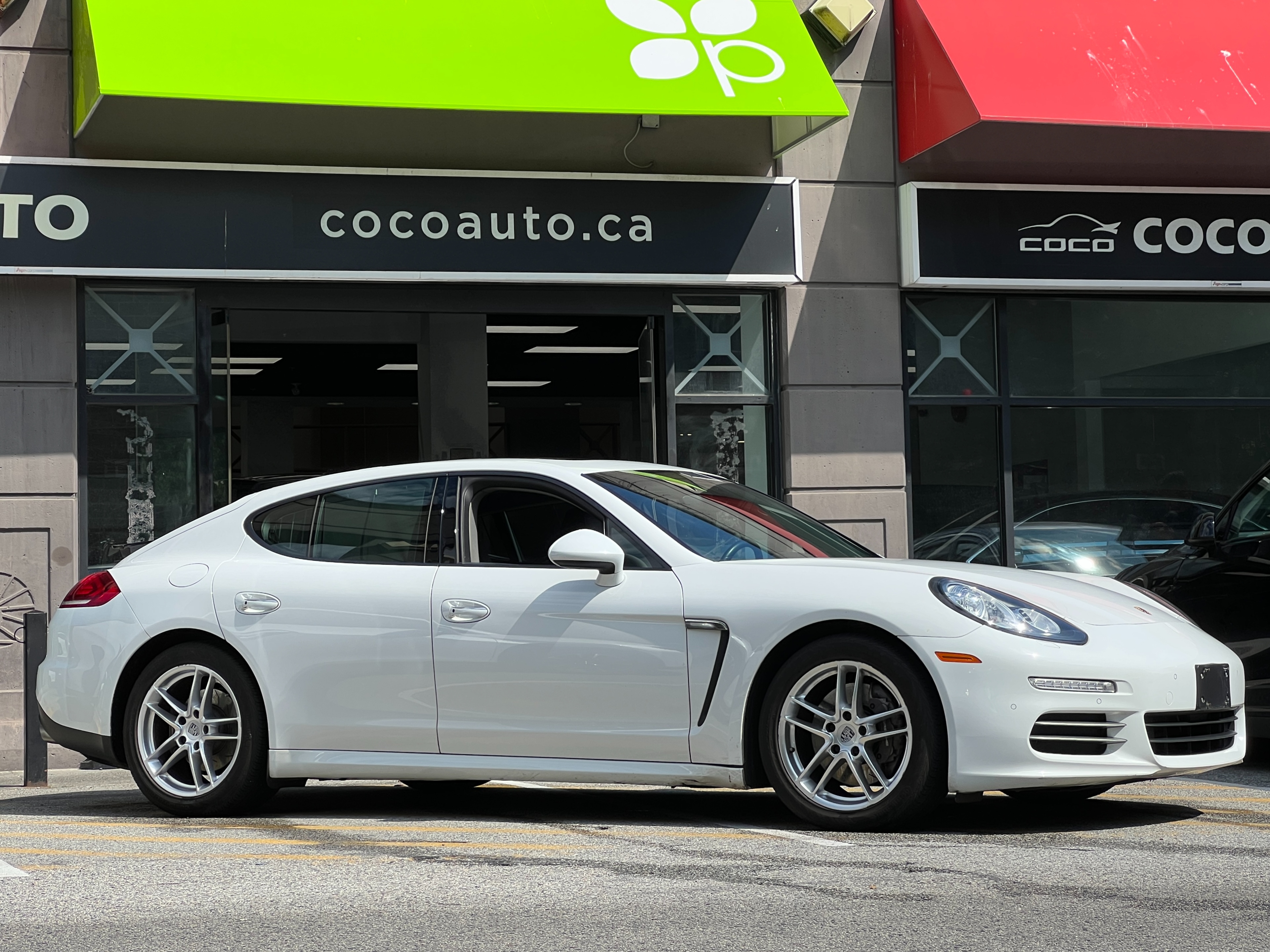 2014 Porsche Panamera 4 | one owner - Image 2
