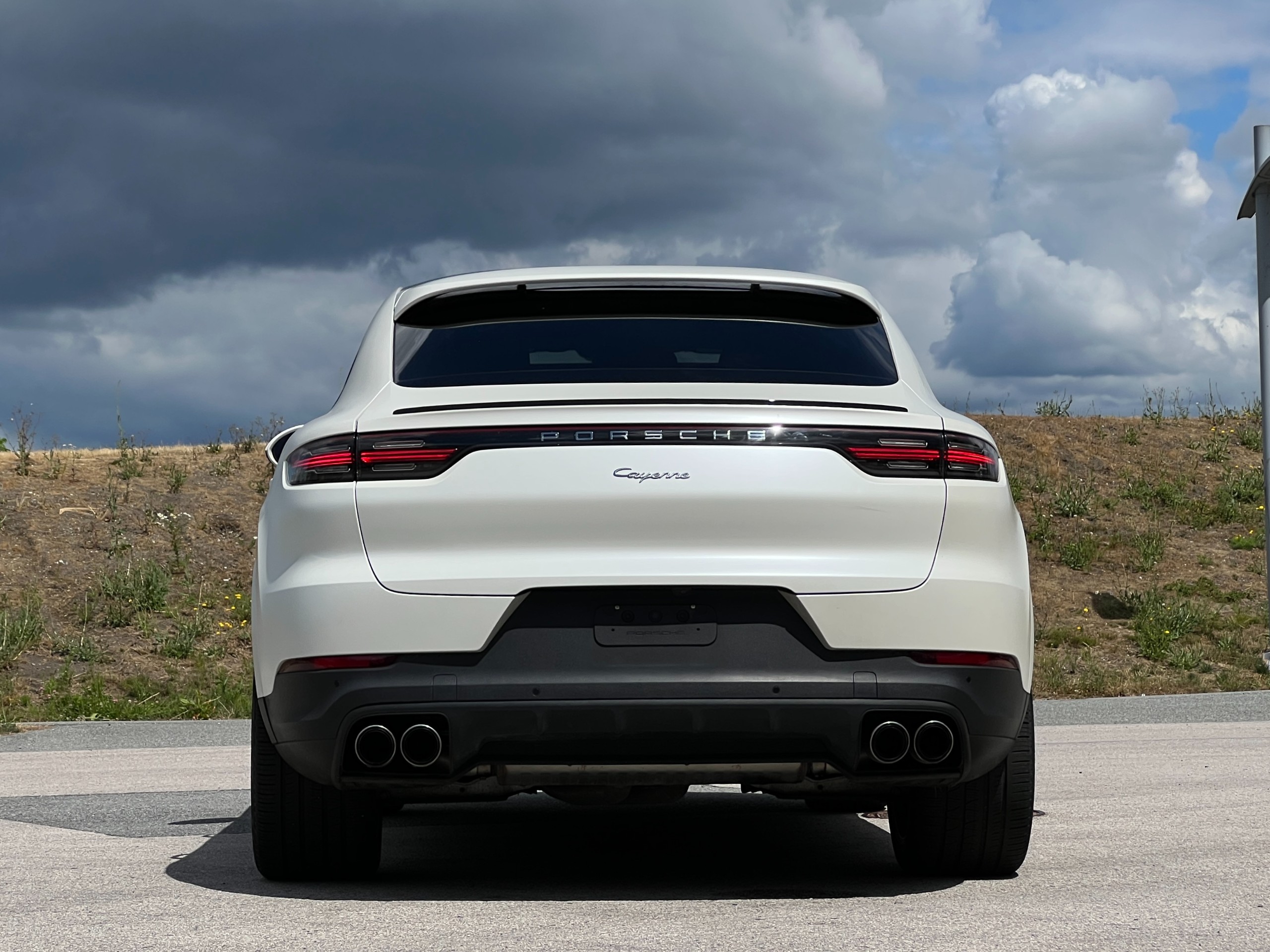 2022 Porsche cayenne coupe | No accident | BC local - Image 7