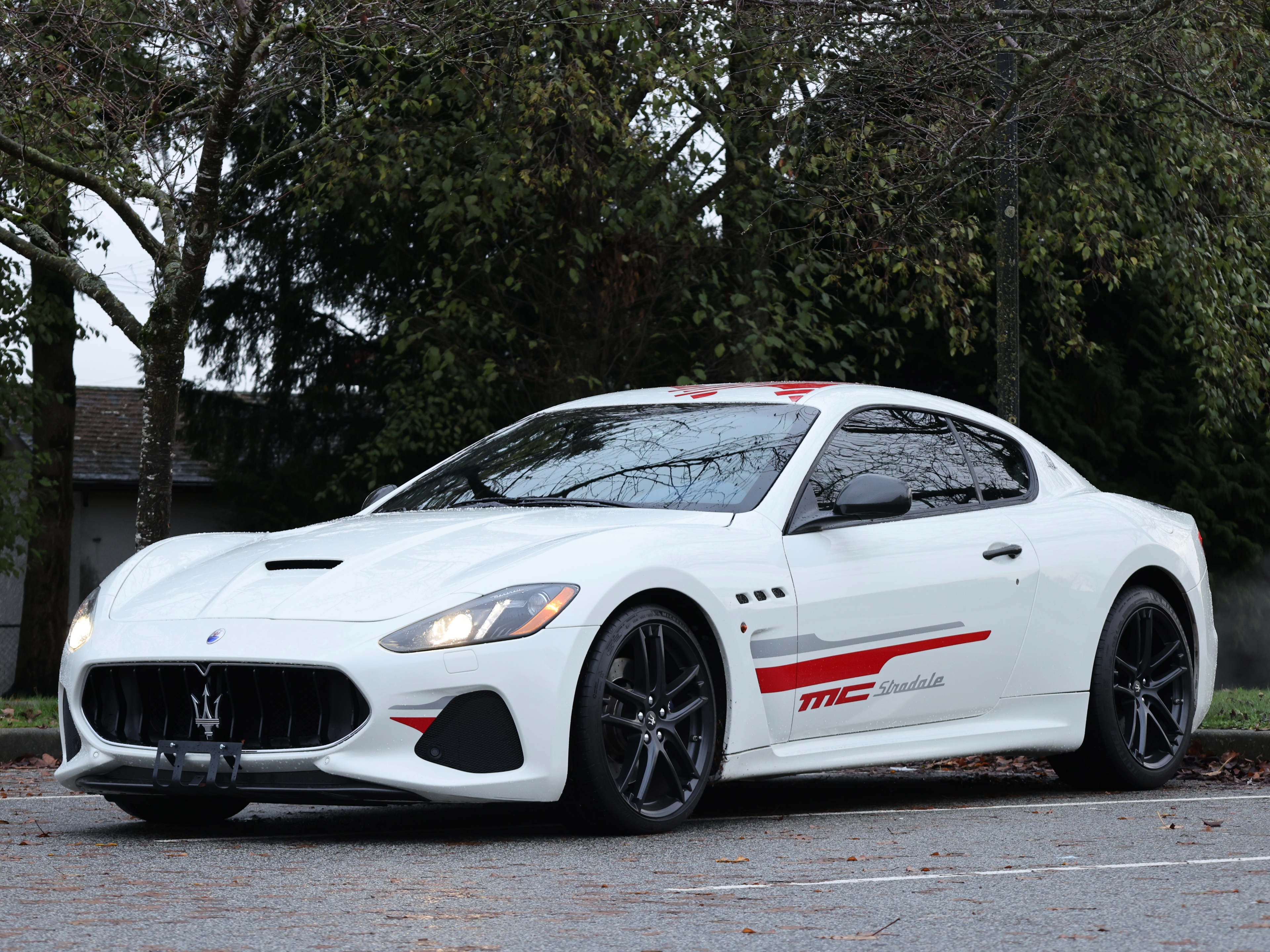 2018 Maserati granturismo MC - Image 4