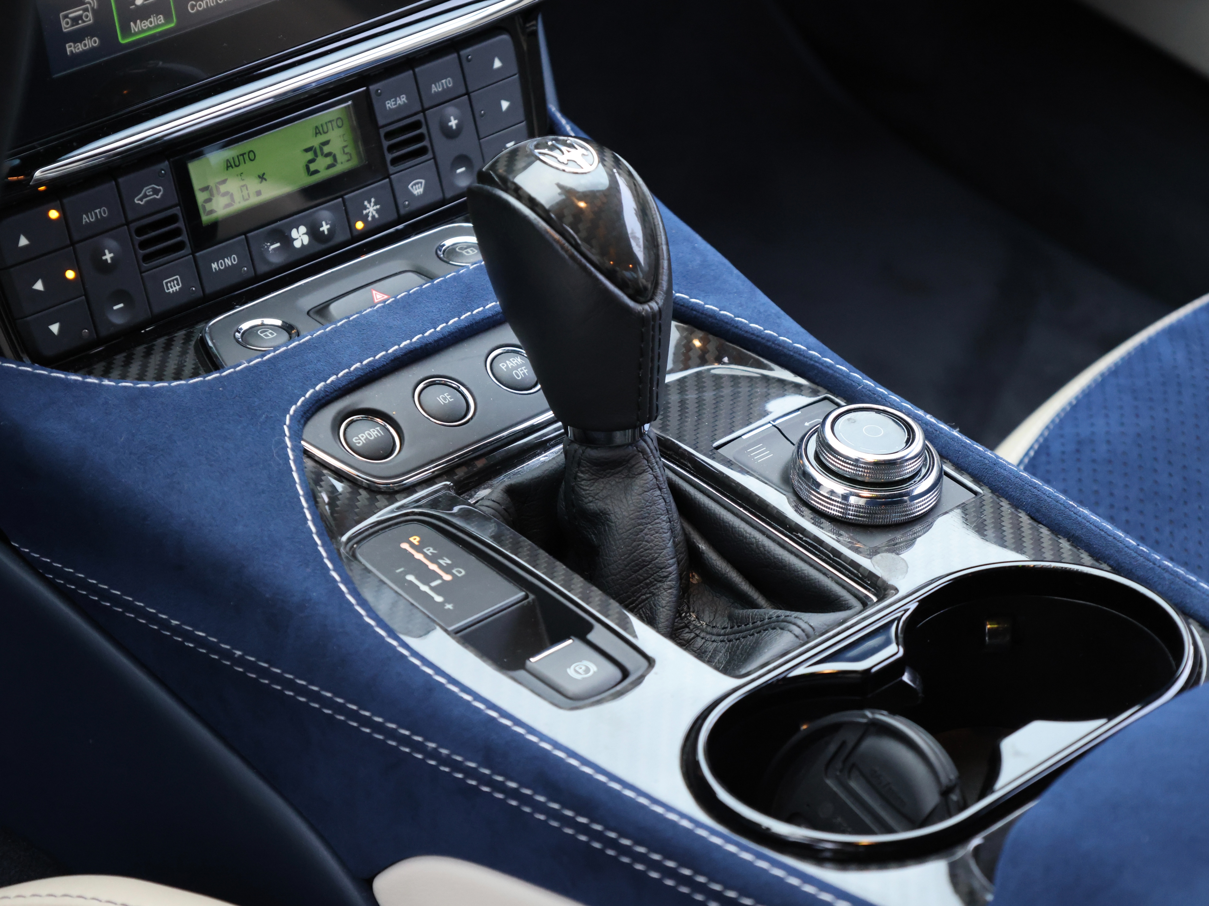 2018 Maserati granturismo MC - Image 17