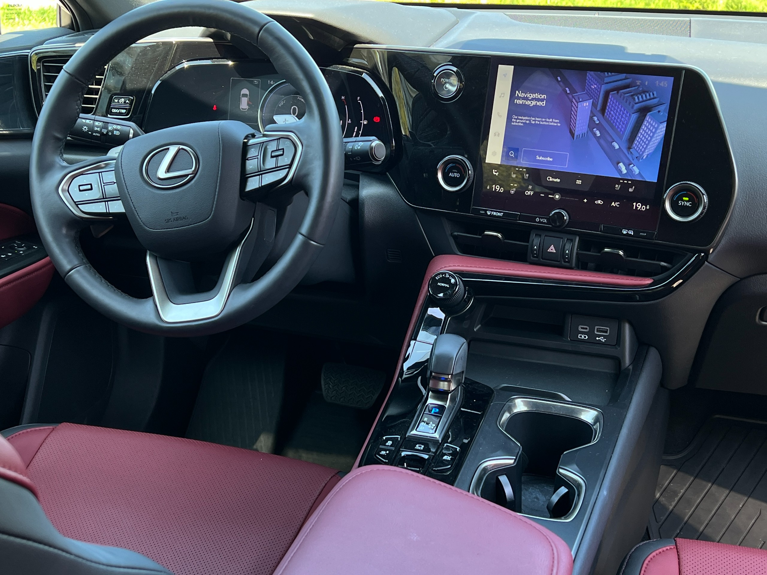 2023 Lexus nx350h premium | No accident - Image 14