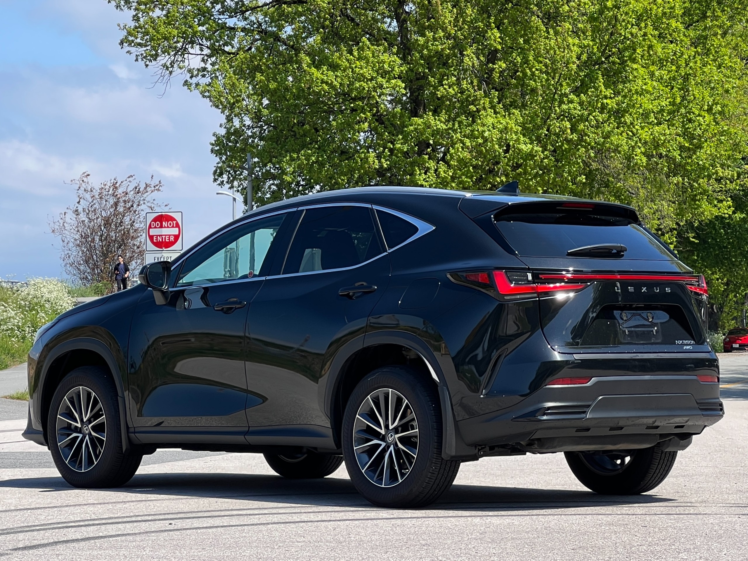 2023 Lexus nx350h premium | No accident - Image 5