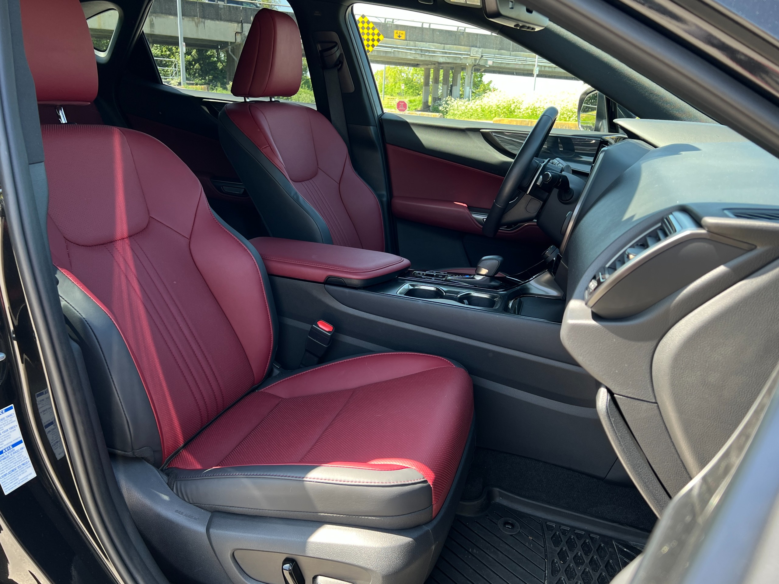 2023 Lexus nx350h premium | No accident - Image 15