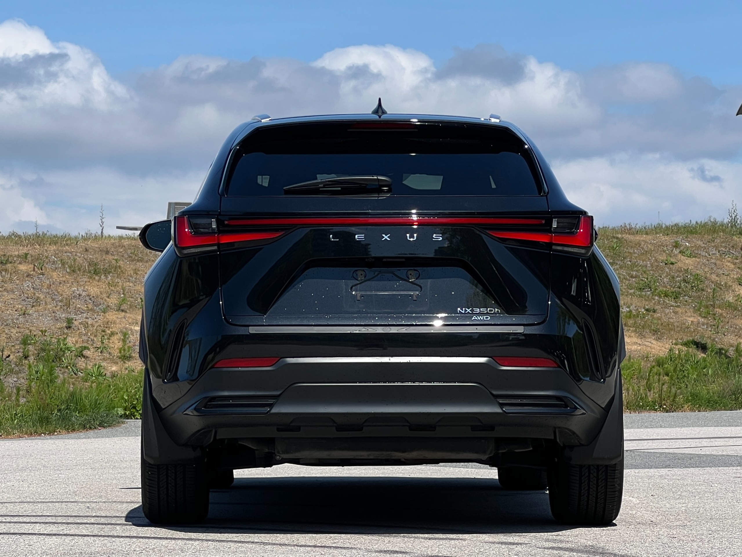 2023 Lexus nx350h premium | No accident - Image 7