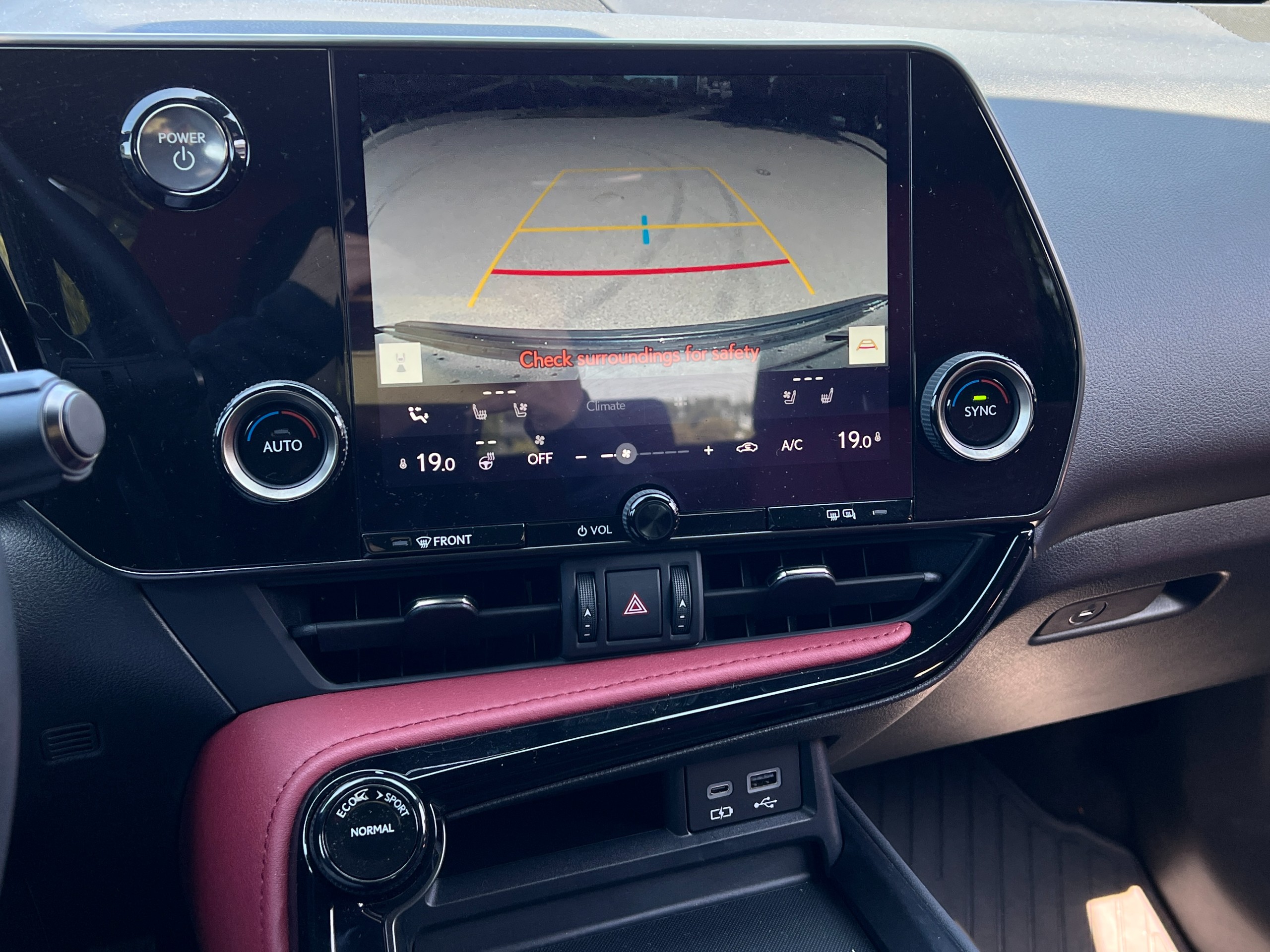 2023 Lexus nx350h premium | No accident - Image 9