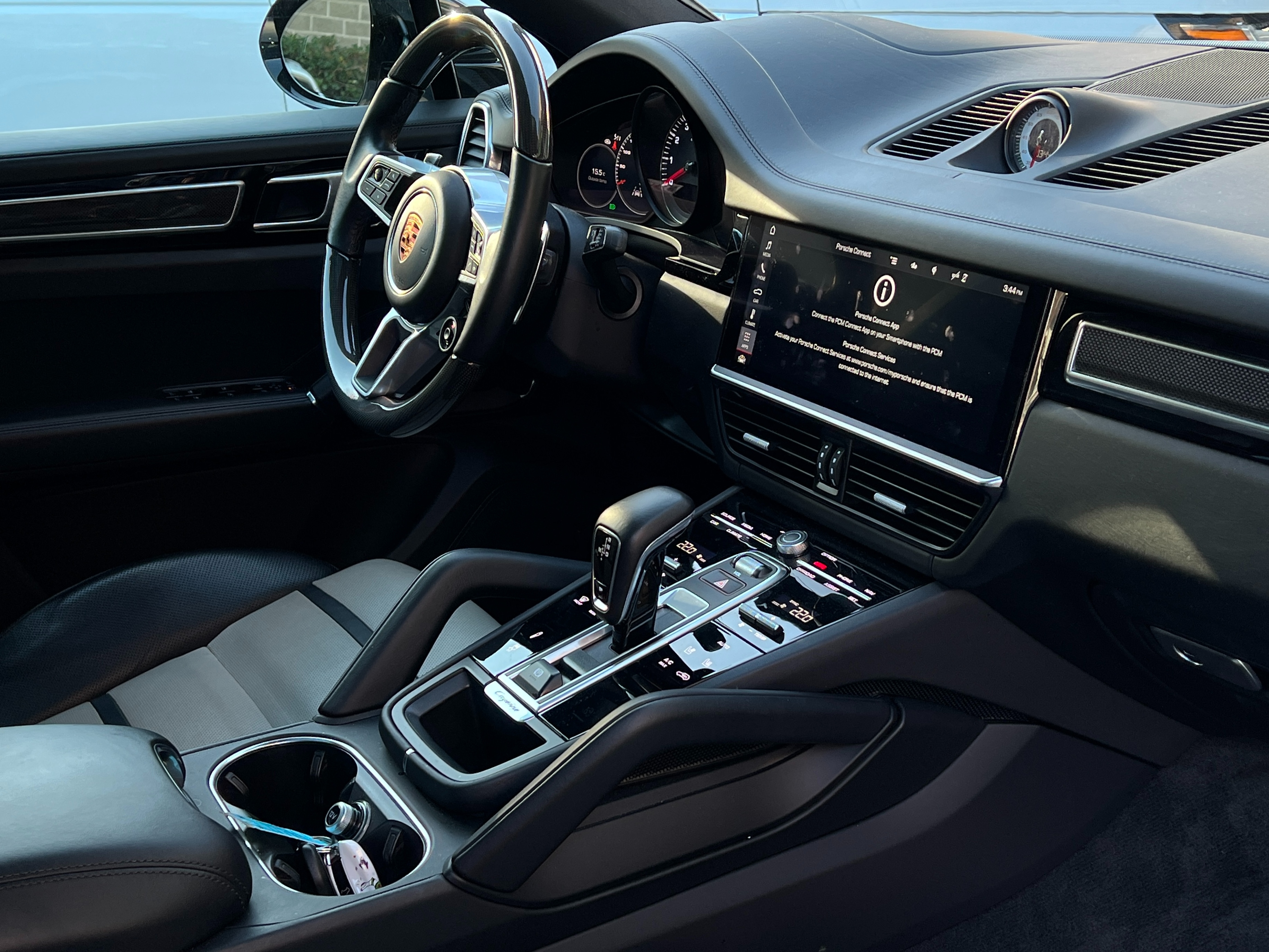 2020 Porsche Cayenne s coupe | fully loaded  - Image 13