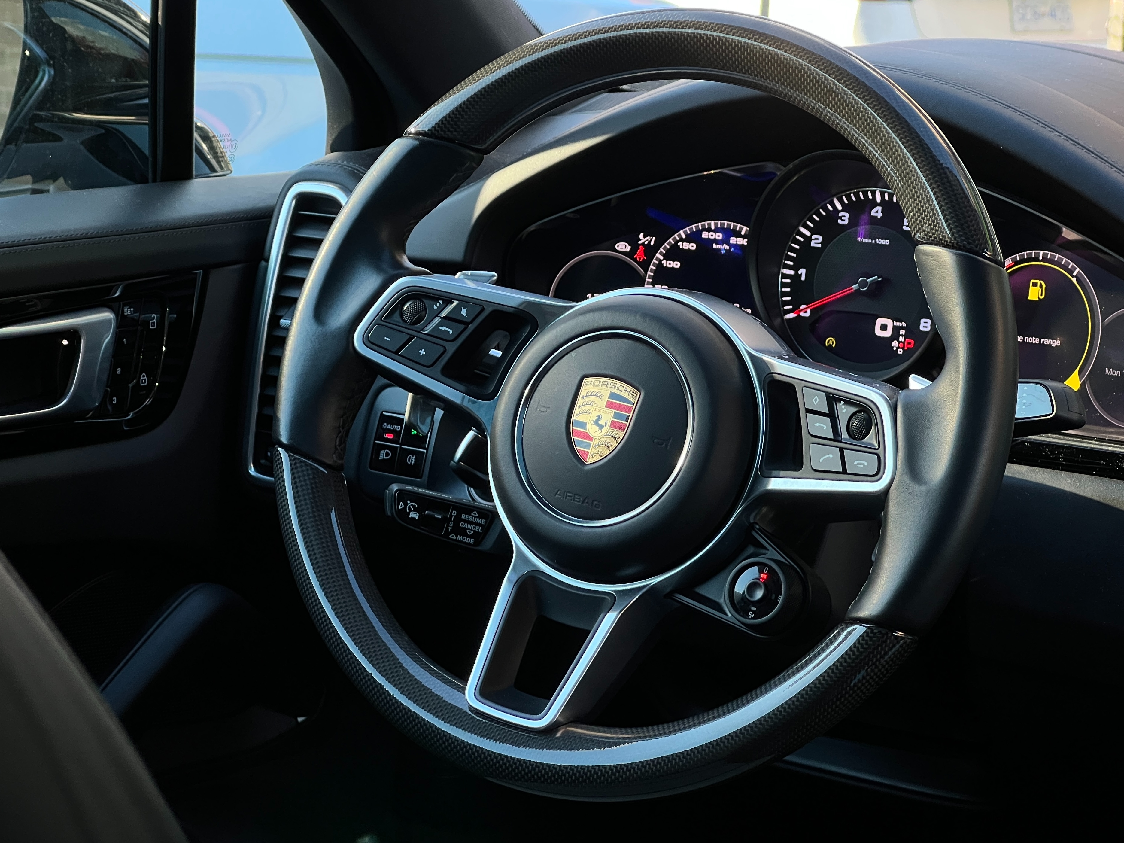 2020 Porsche Cayenne s coupe | fully loaded  - Image 8