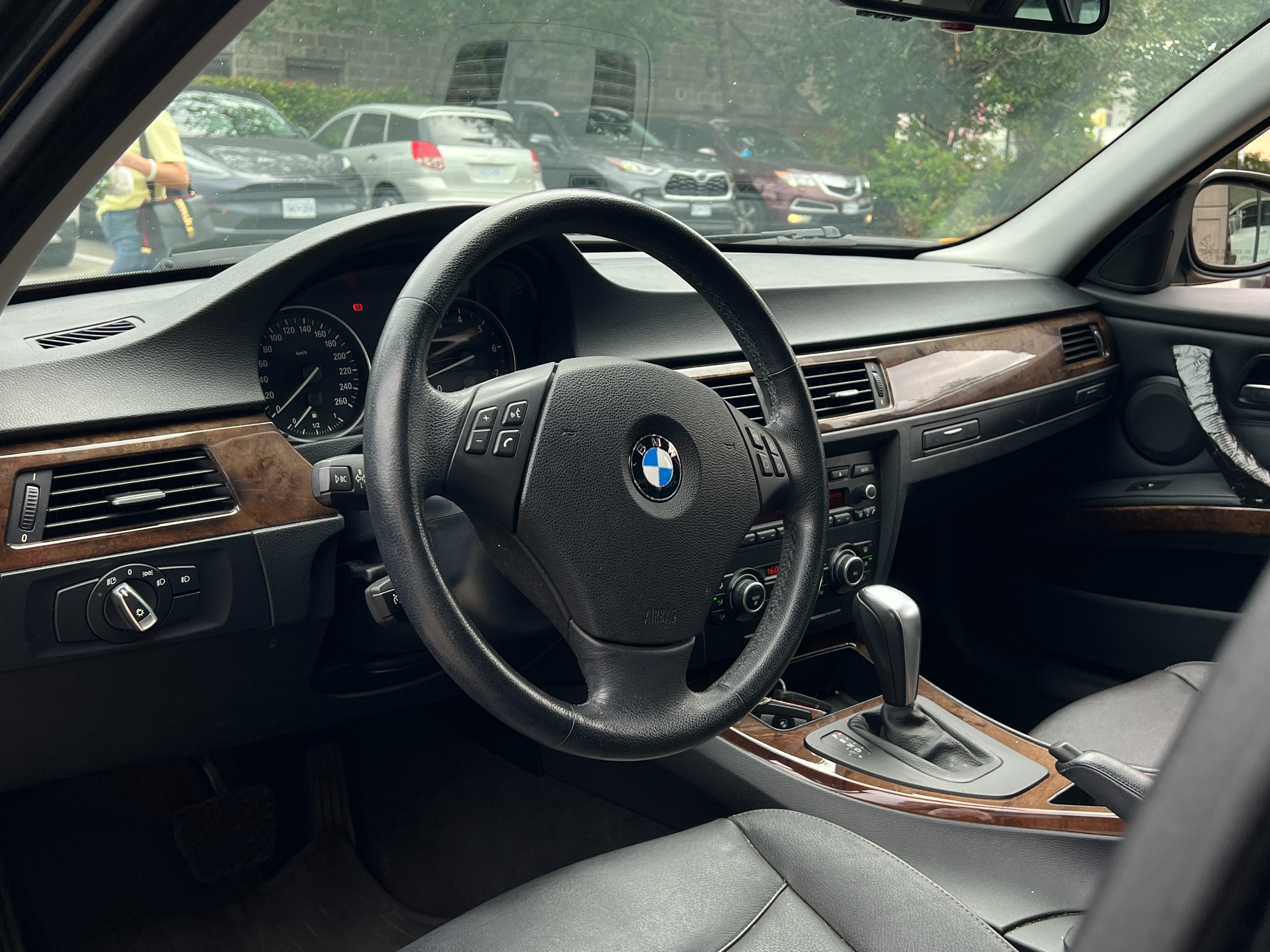 2010 BMW 328i - Image 8