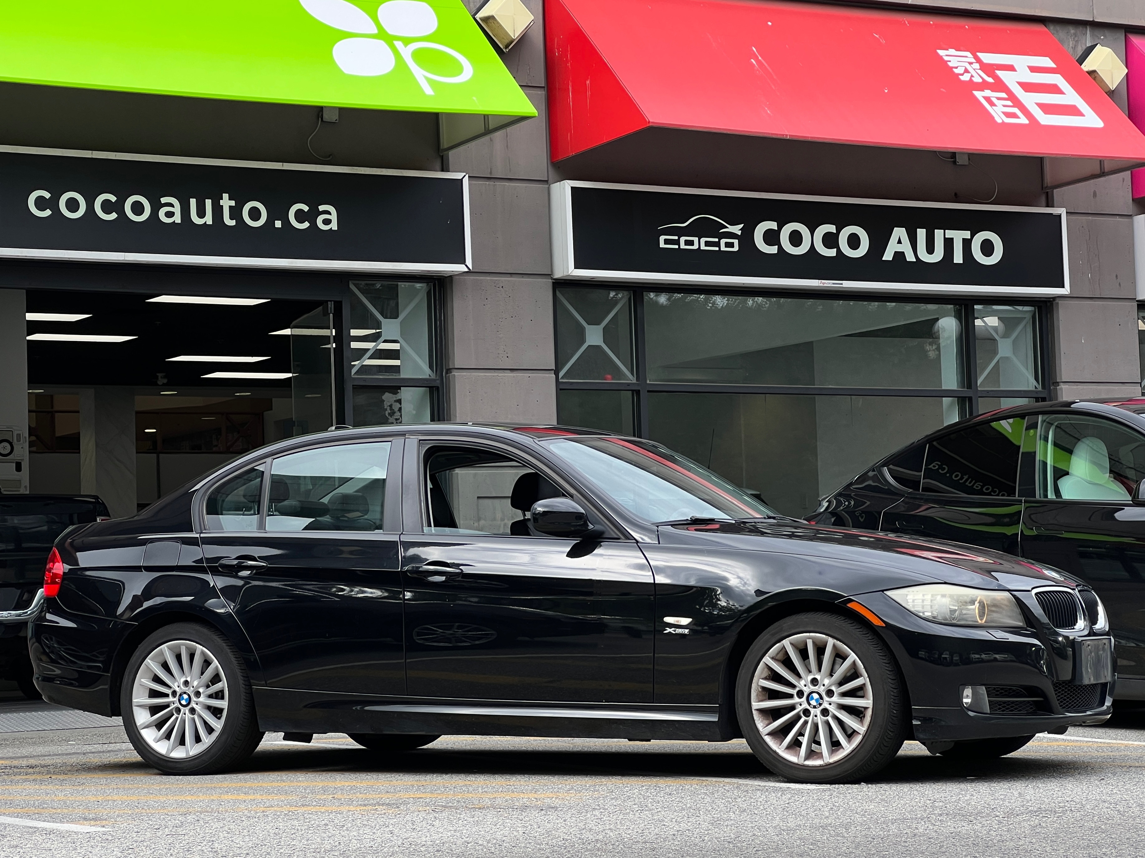 2010 BMW 328i - Image 2