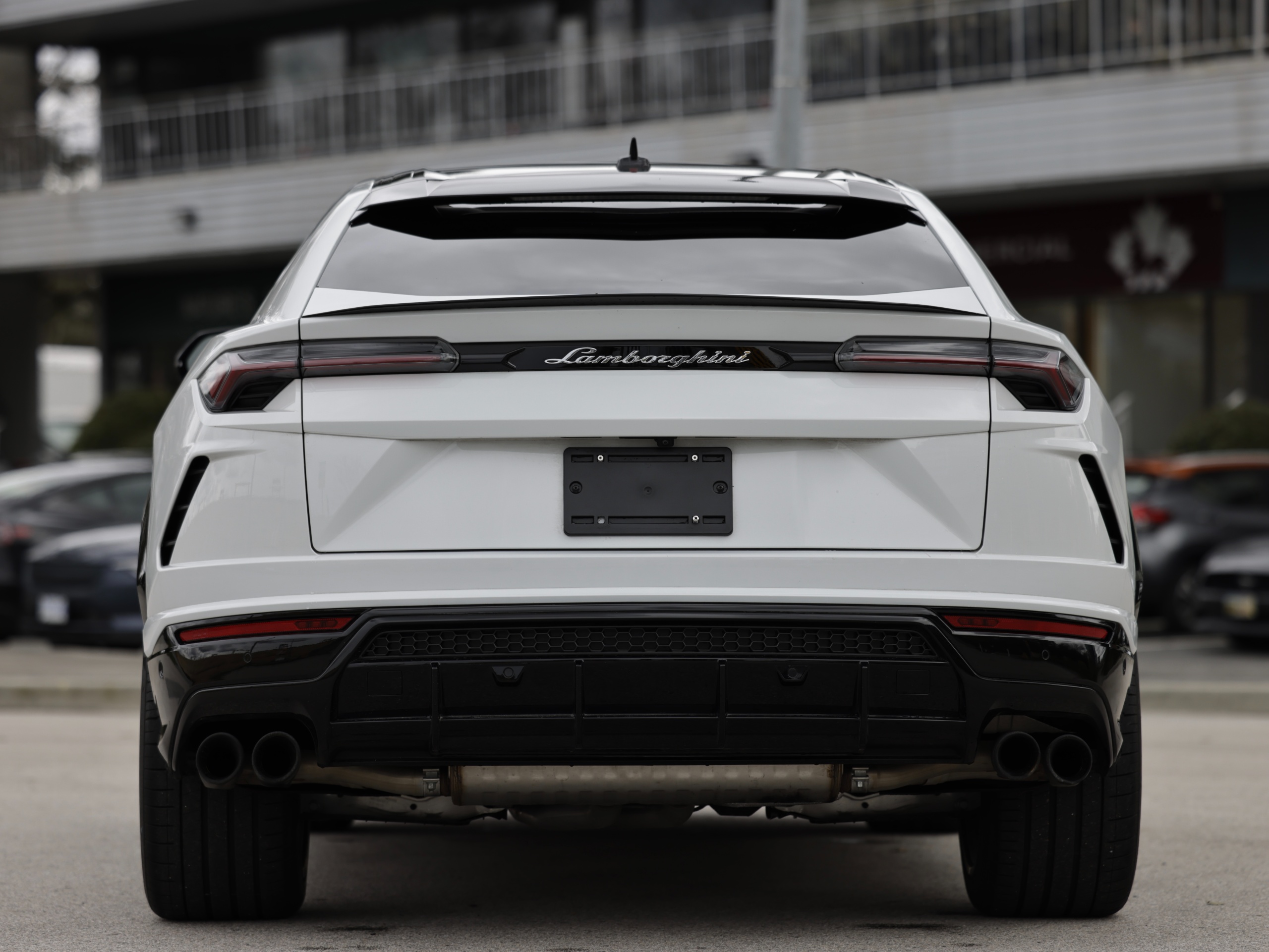 2019 Lamborghini URUS - Image 9